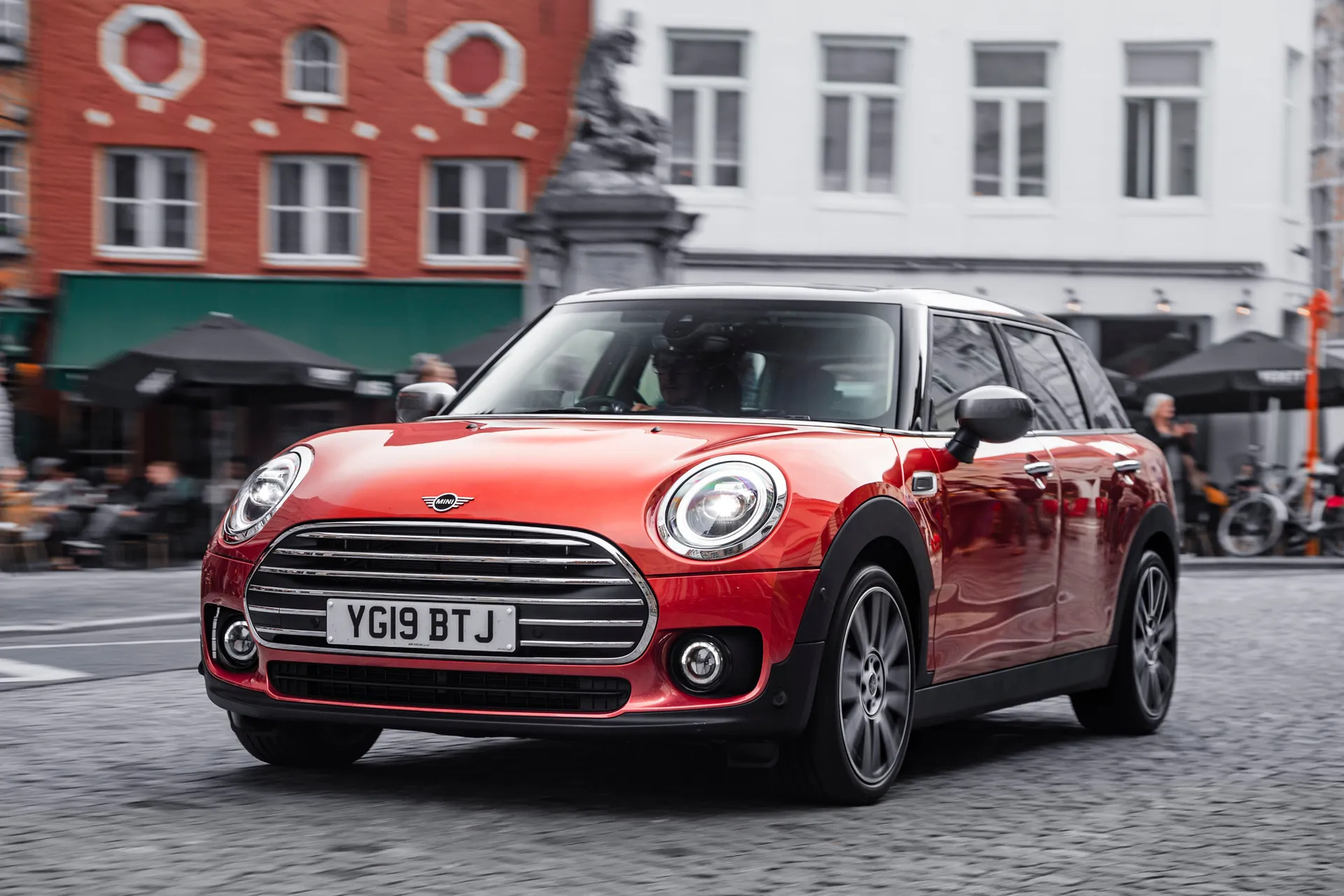 MINI Clubman (2016-2024) Review front left exterior