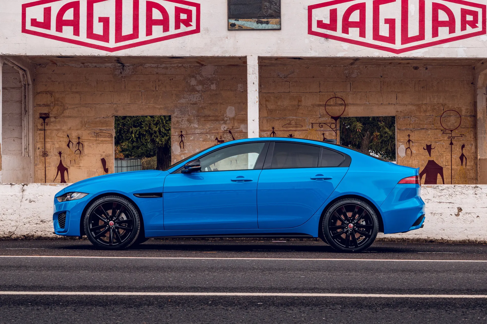 Jaguar XE left exterior