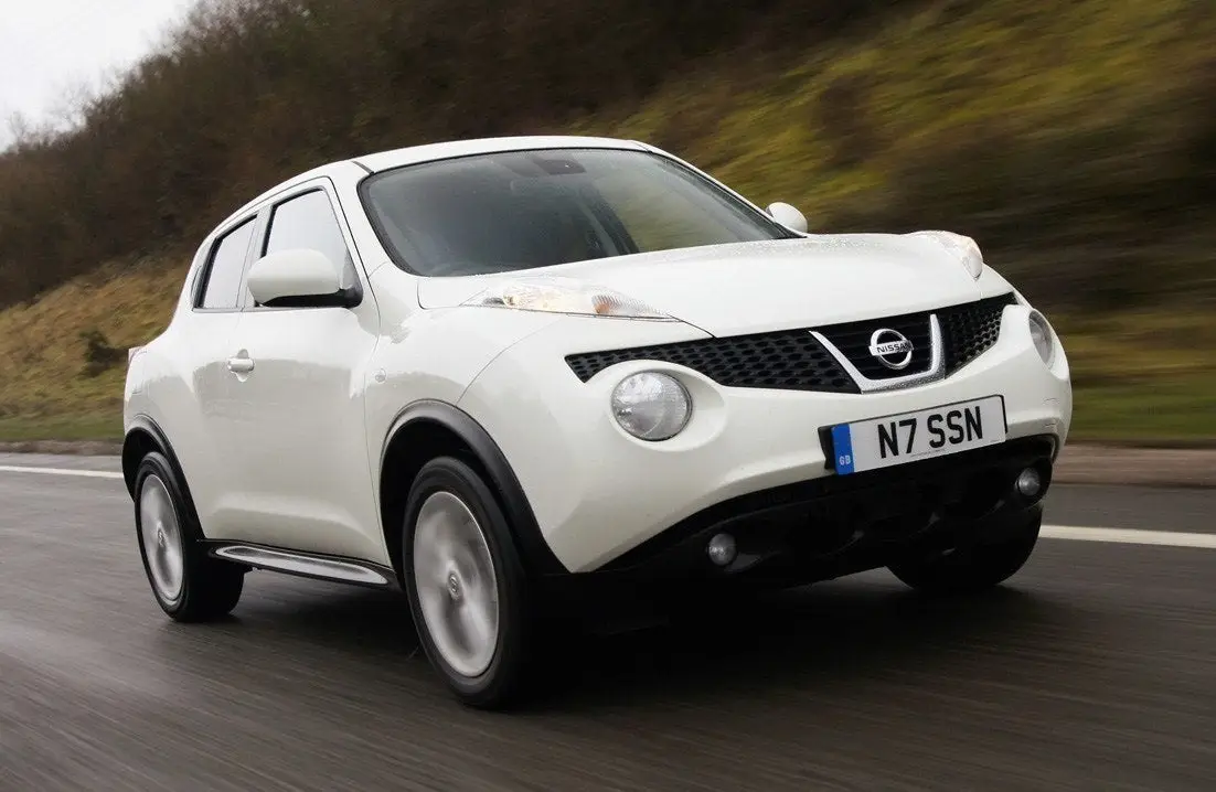 Nissan Juke (2010-2019) Review: exterior front three quarter photo of the Nissan Juke on the road