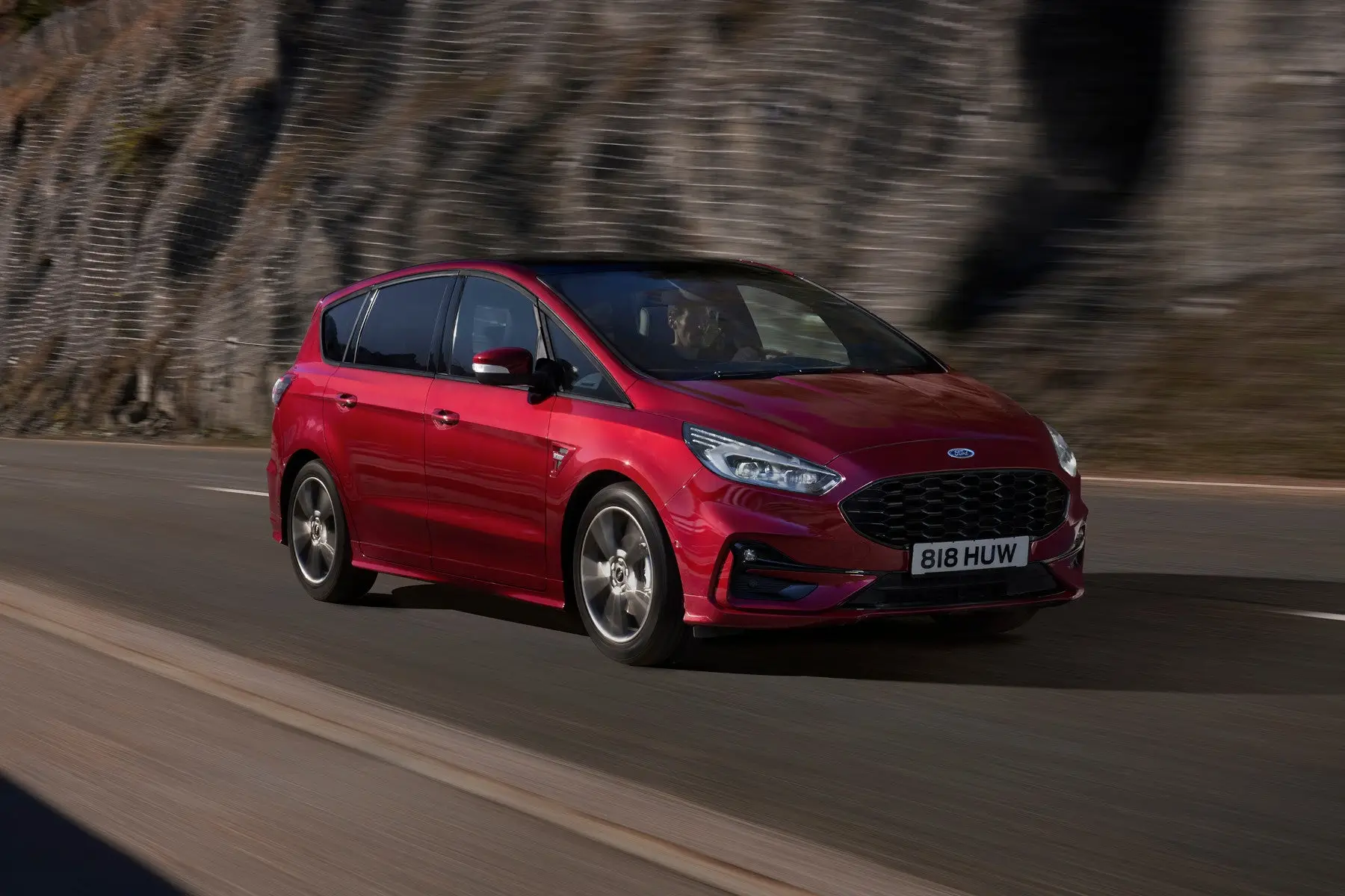 Ford S-MAX Review 2023: front 
