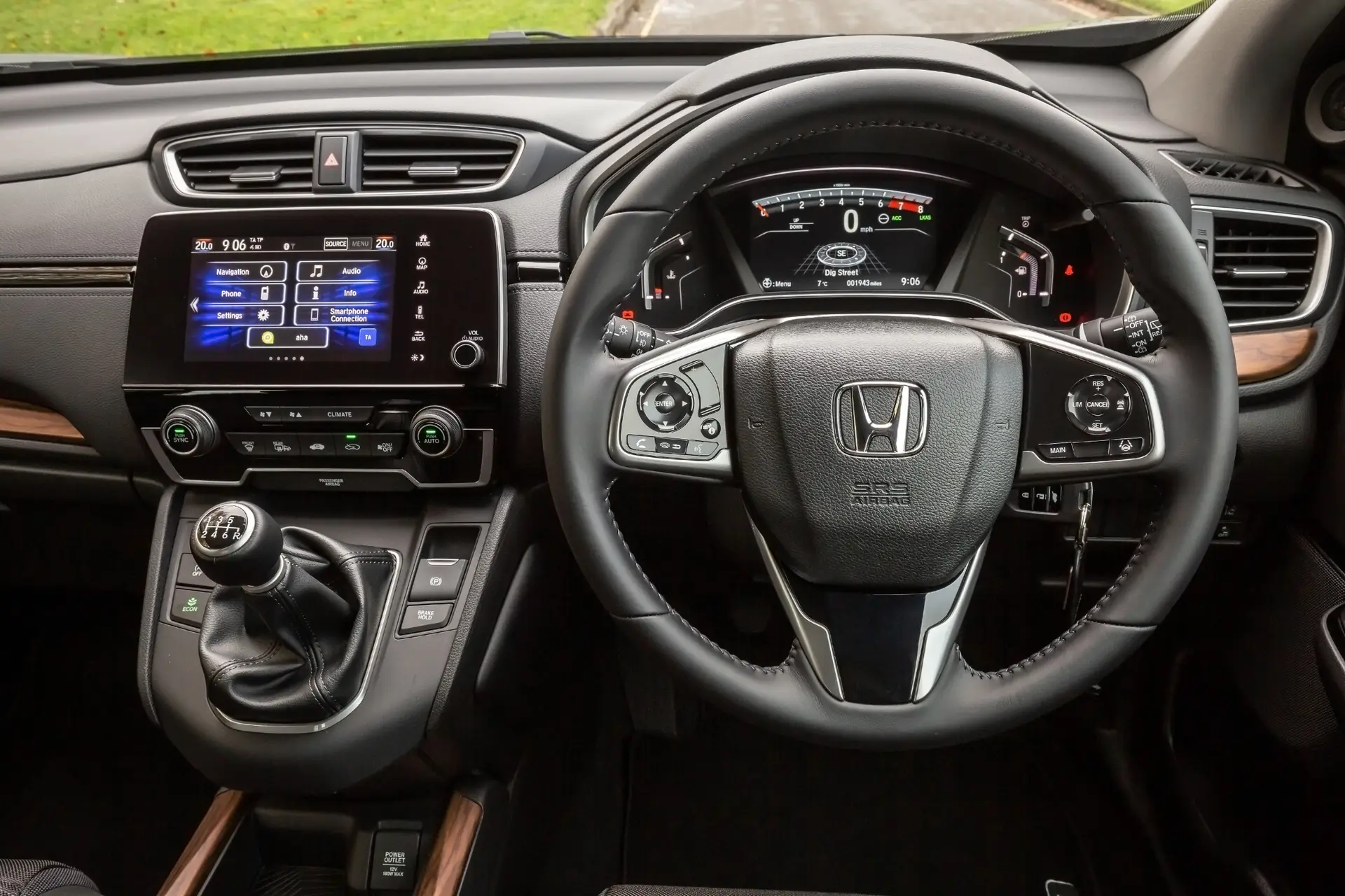 Honda CR-V (2018-2023) Review front interior