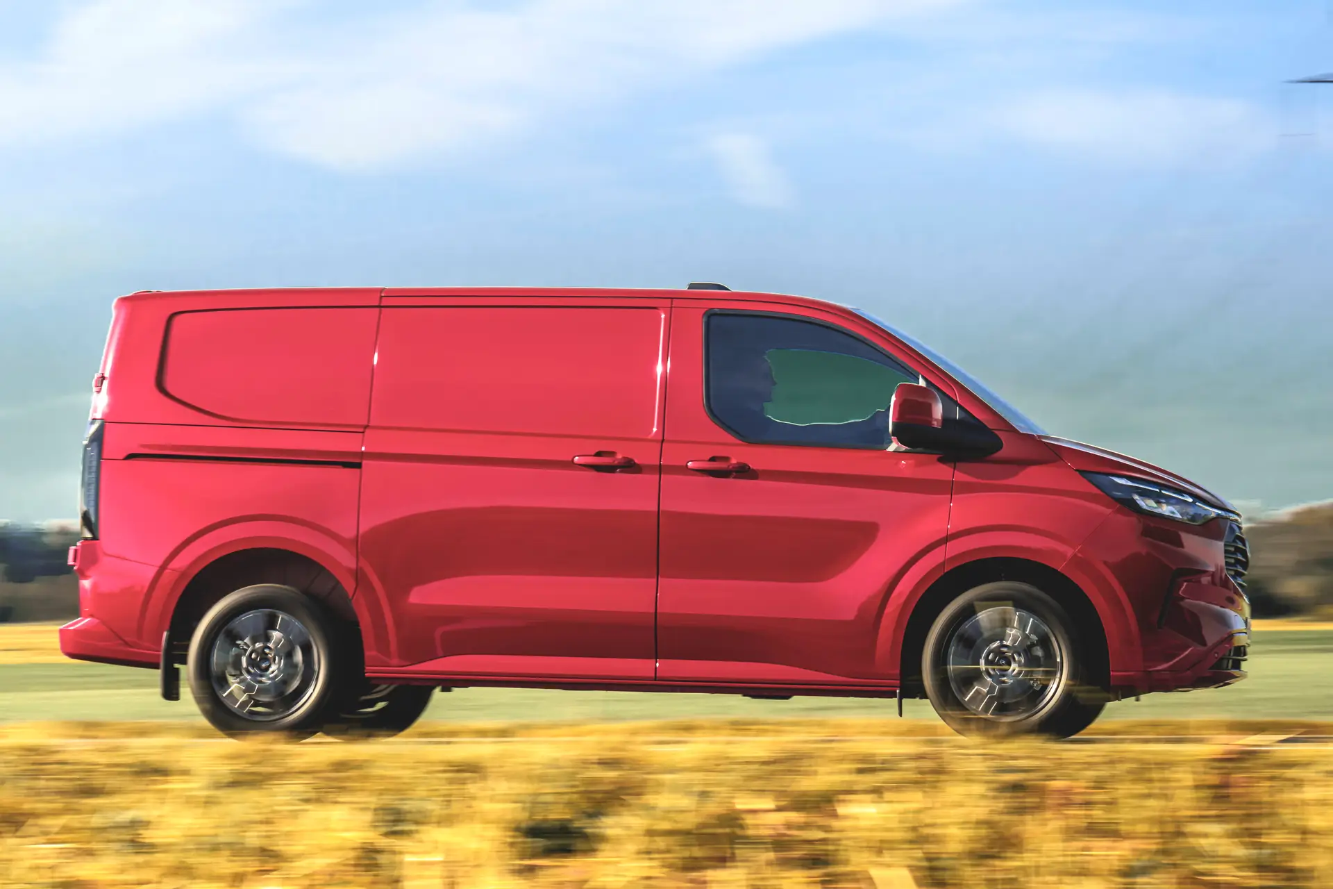 Ford Transit Custom Review: side profile driving