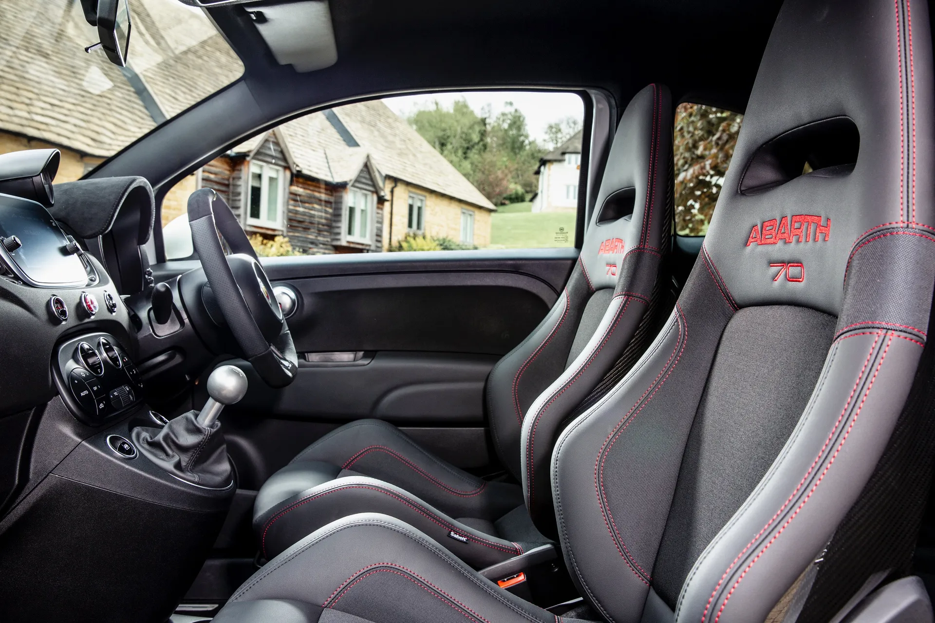 Abarth 595 (2008-2024) Review: Interior