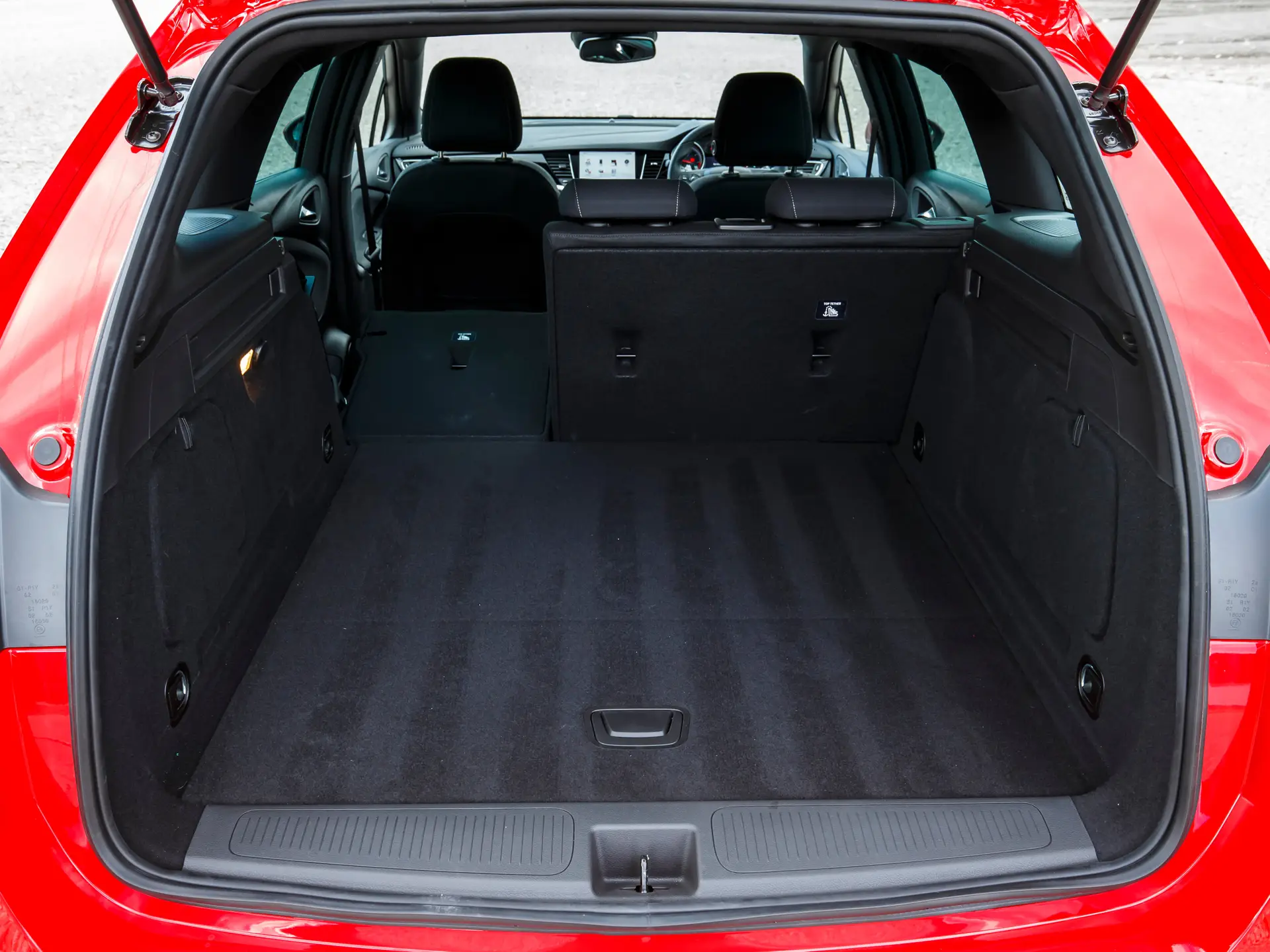 Vauxhall Astra Sports Tourer (2015-2022) Review Bootspace