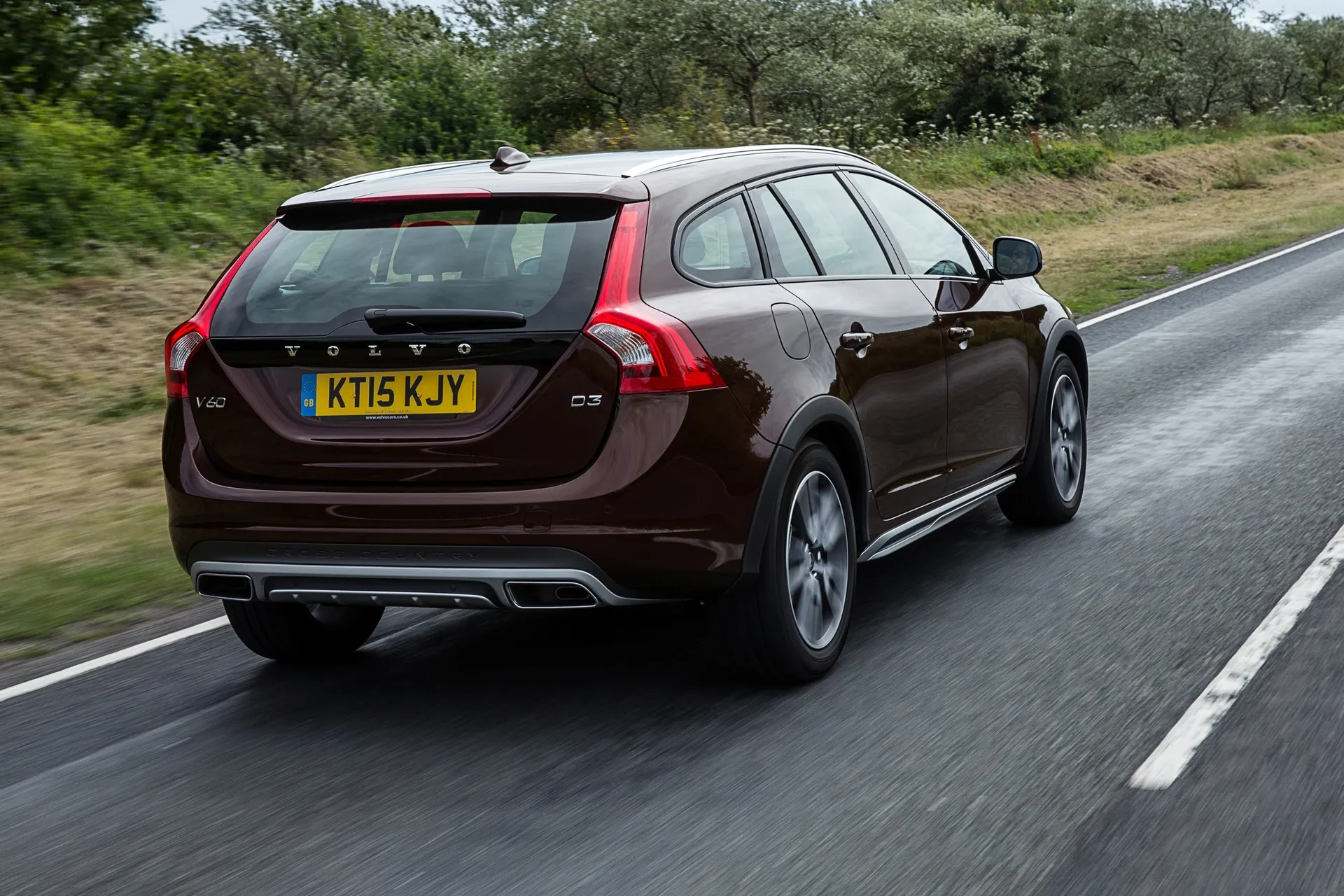Volvo V60 Cross Country rear