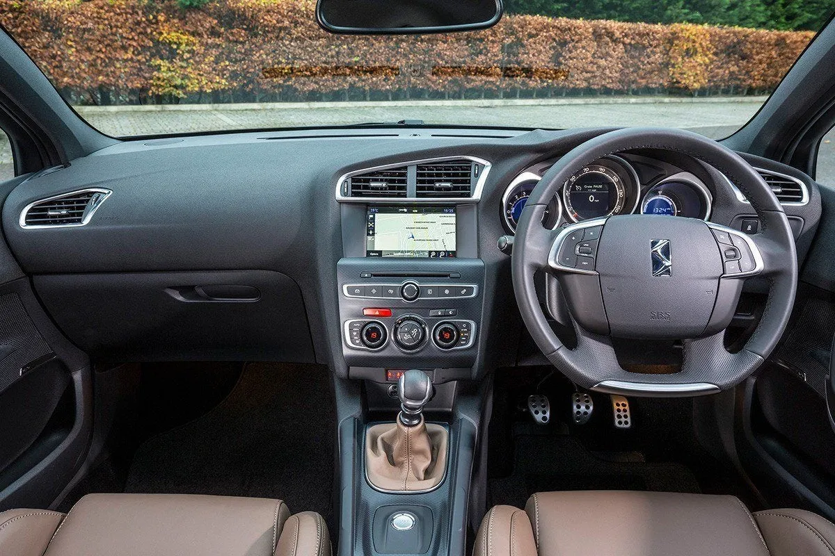 DS4 (2011-2018) Review: Interior close up photo of the DS4 dashboard