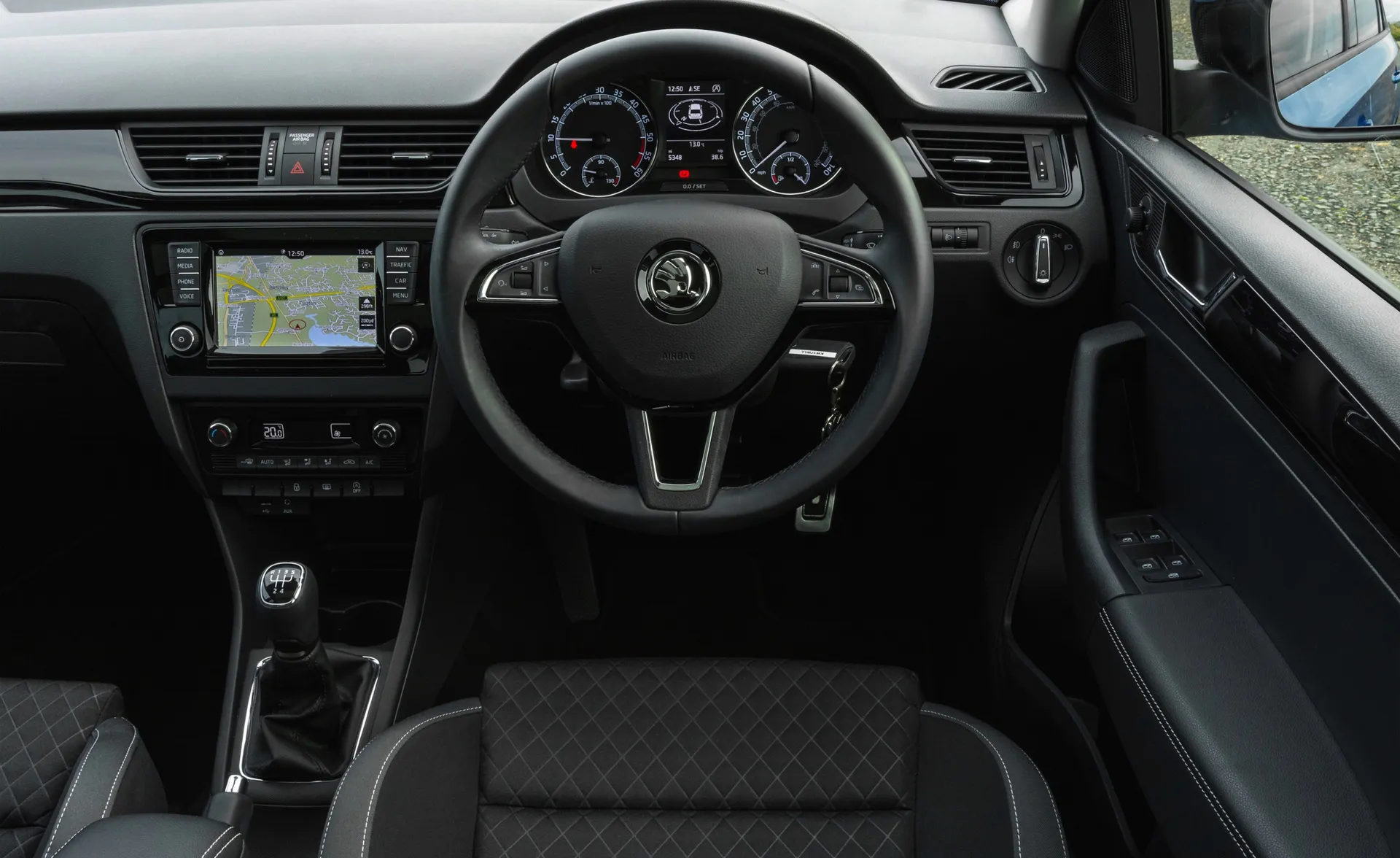 Skoda Rapid Spaceback (2012-2019) Review: interior