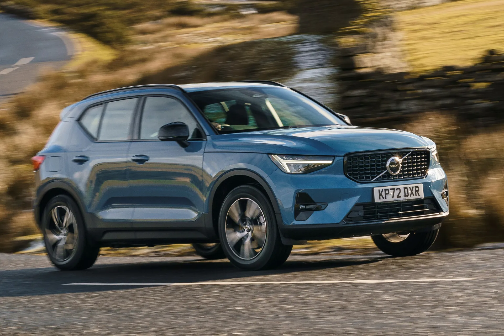 Volvo XC40 Review: Moving
