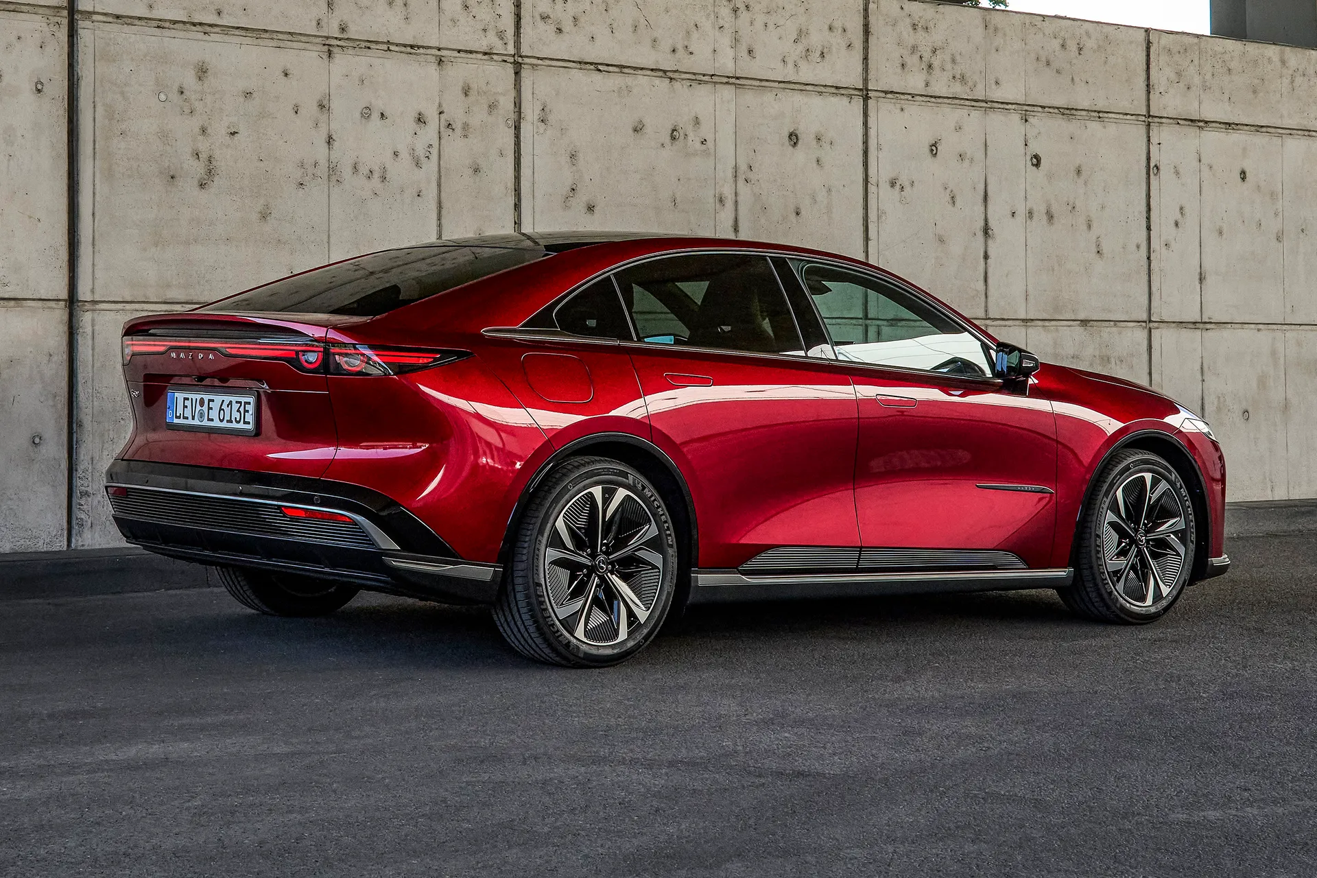 Mazda 6e Review: profile