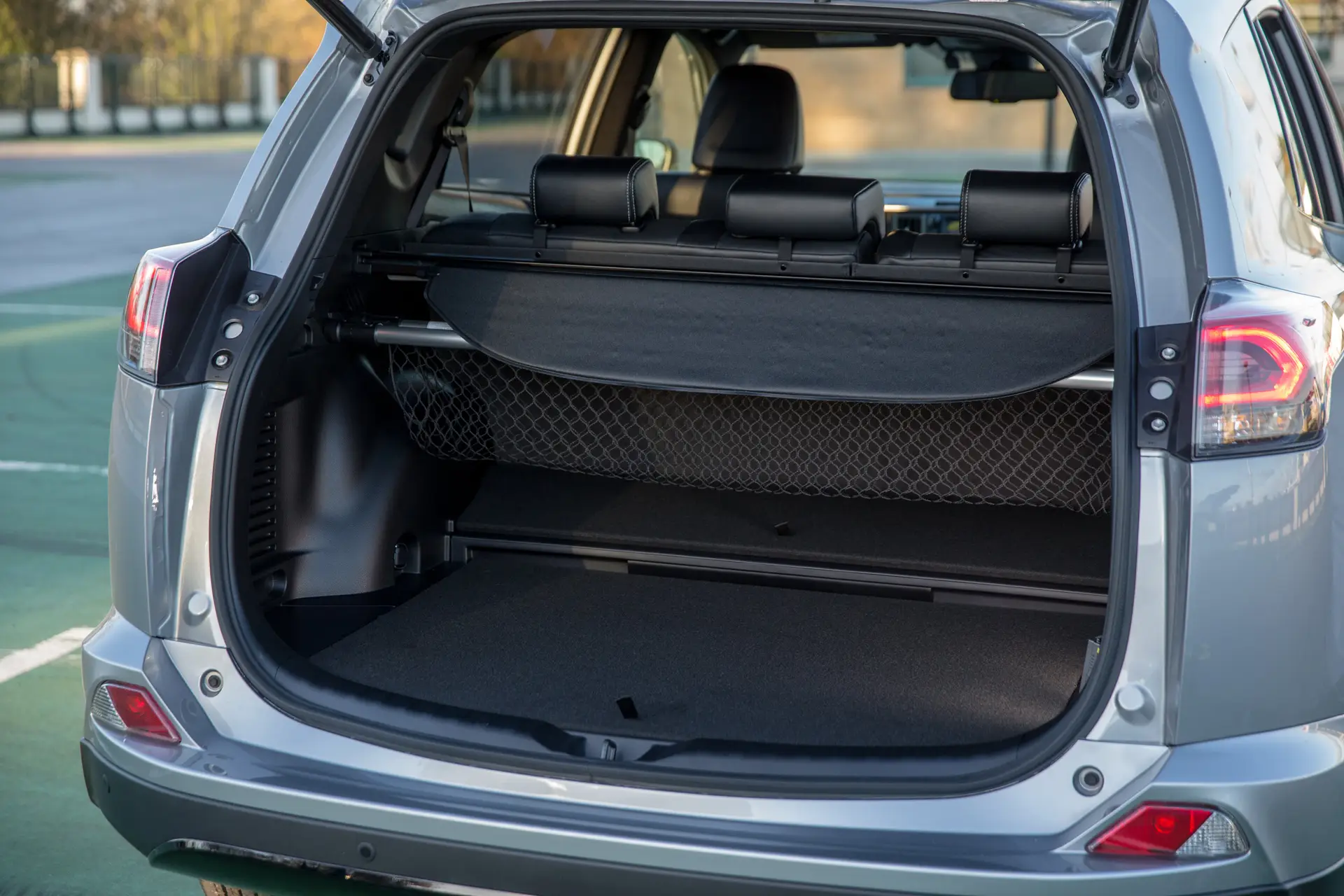 Used Toyota RAV4 (2013-2019) Review Bootspace