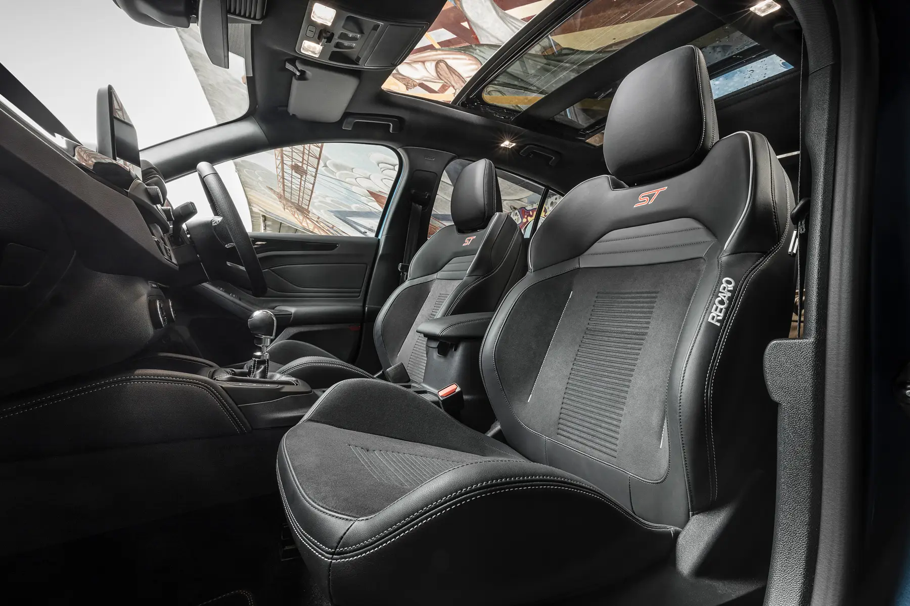 Ford Focus ST Review: interior seating