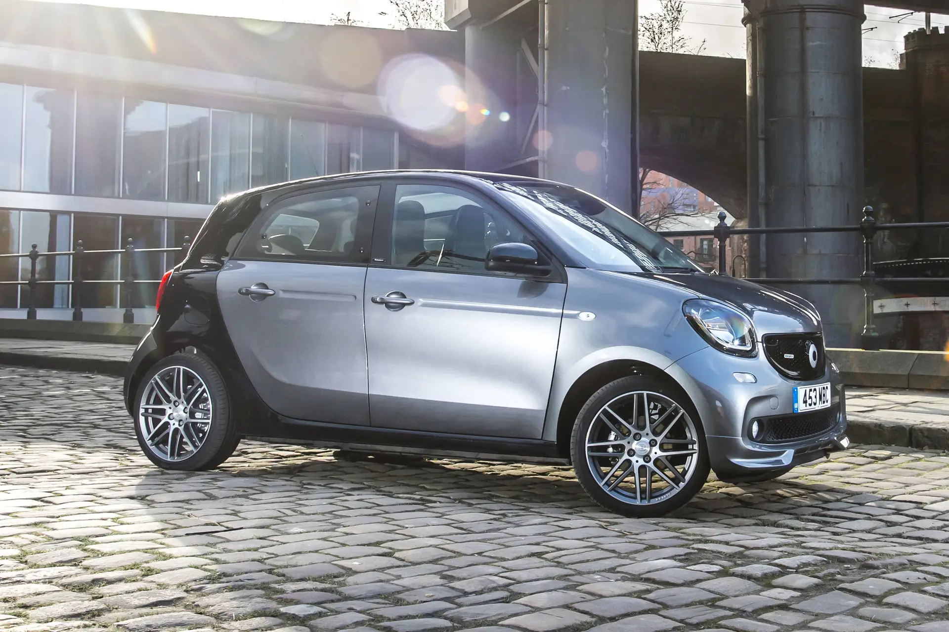Smart Forfour Right Side View