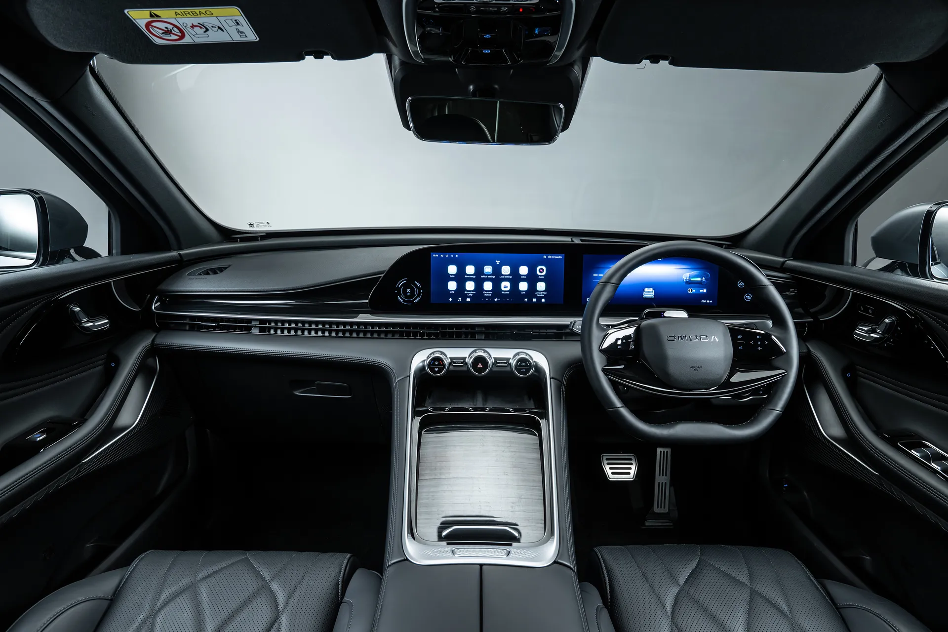 Omoda 9 Review interior
