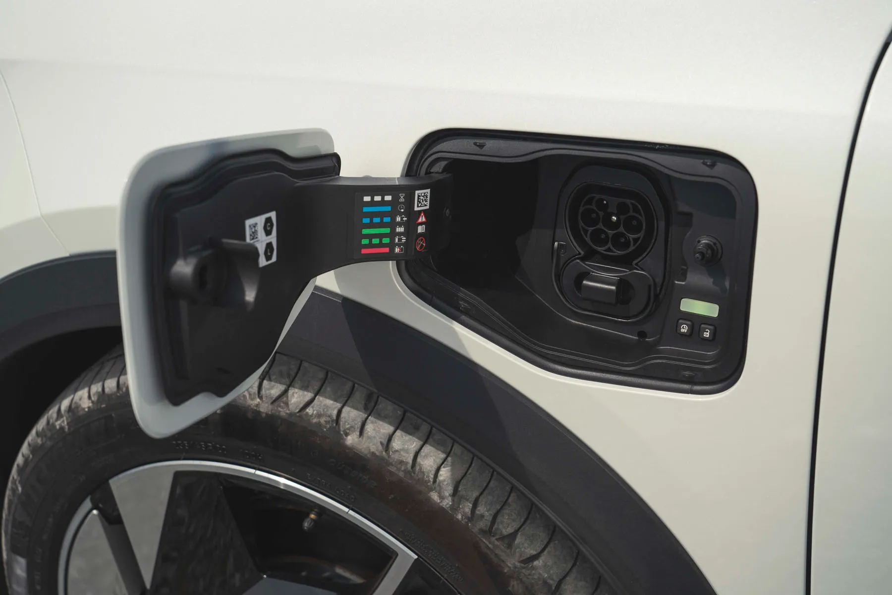 Renault Scenic E-Tech Review 2024: charging