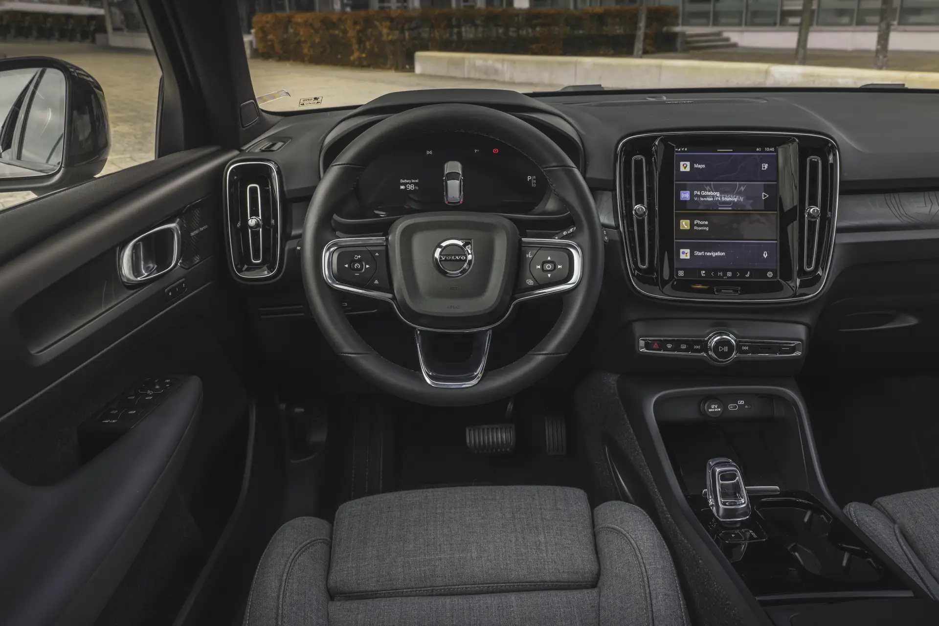 Volvo XC40 Recharge review 2023 interior