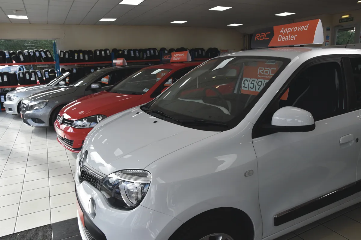 Why should I choose a car from an RAC Approved Dealer?