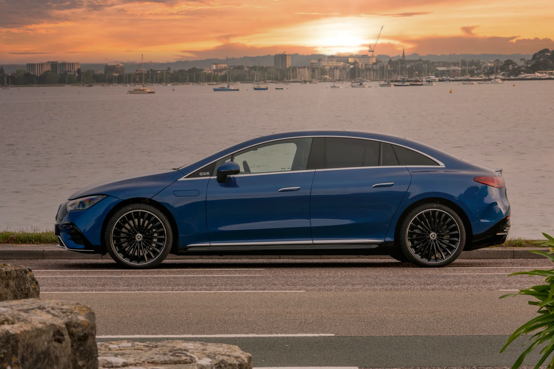 Mercedes-Benz EQE Review: side profile