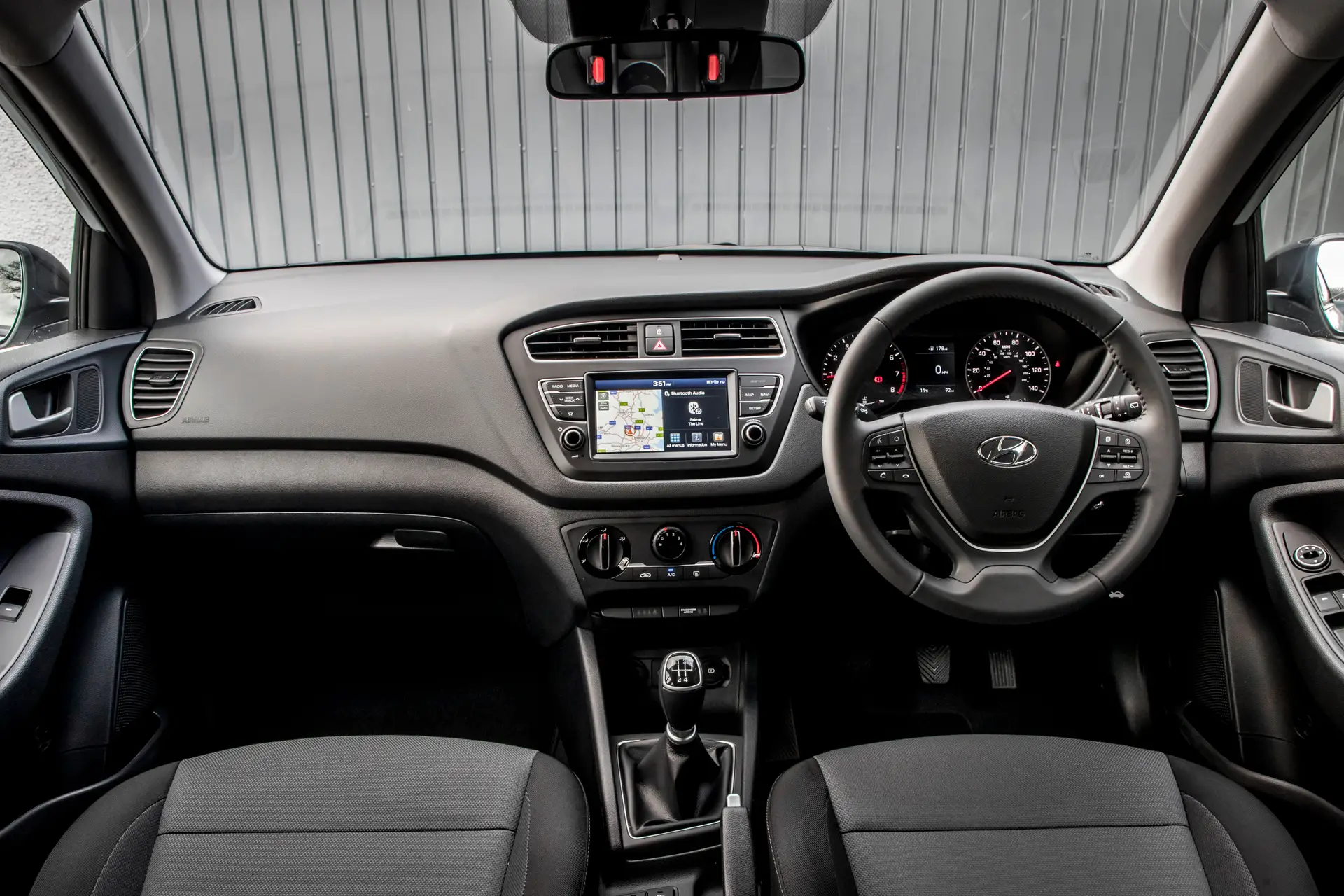 Used Hyundai i20 (2015-2020) Review interior