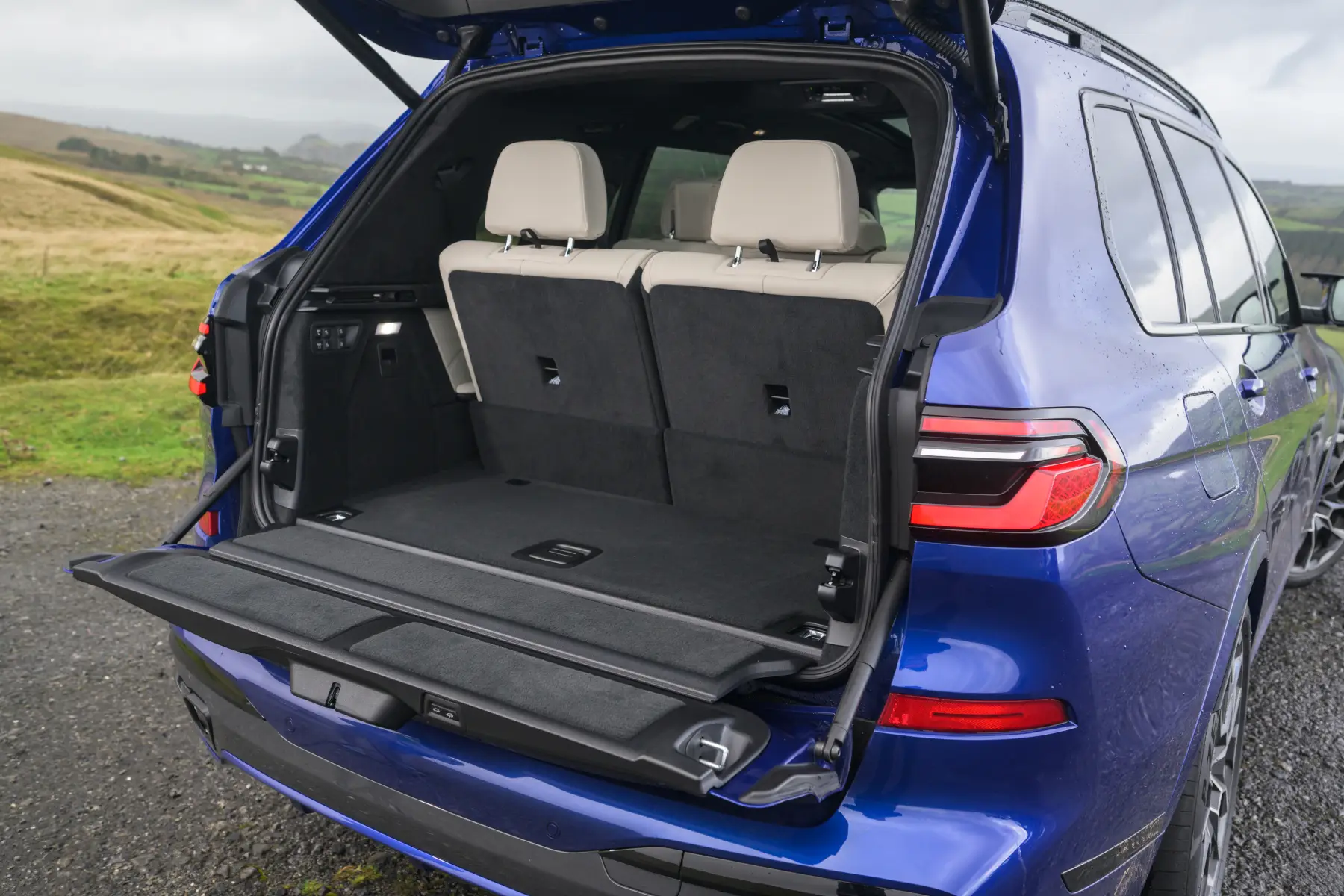 BMW X7 Review 2023 boot