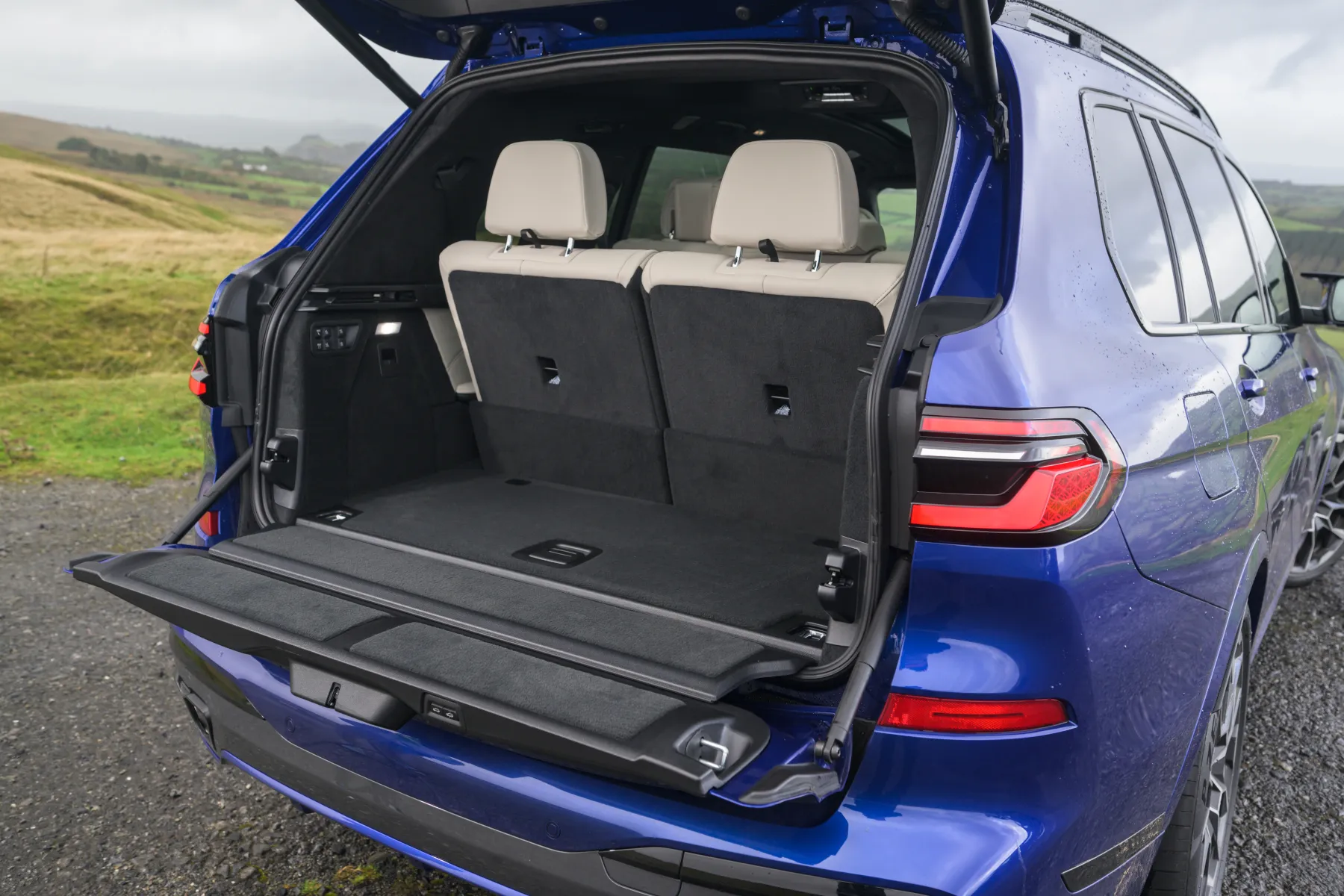 BMW X7 Review boot space