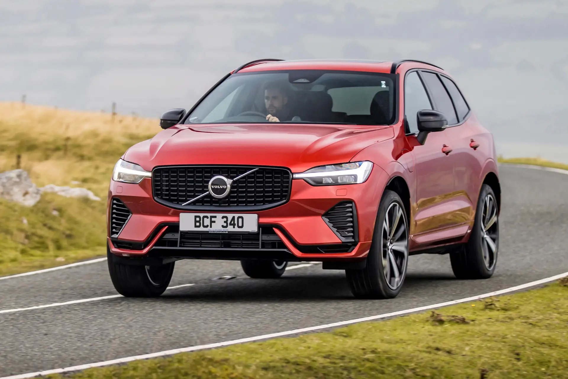 Volvo XC60 Review 2024: dynamic driving