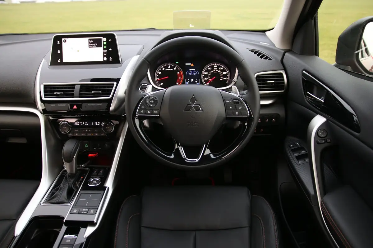 Mitsubishi Eclipse Cross front interior