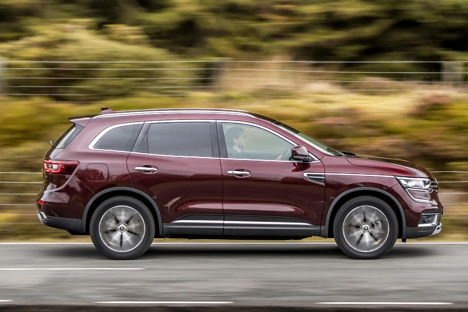 Renault Koleos Review 2023 Right Side View