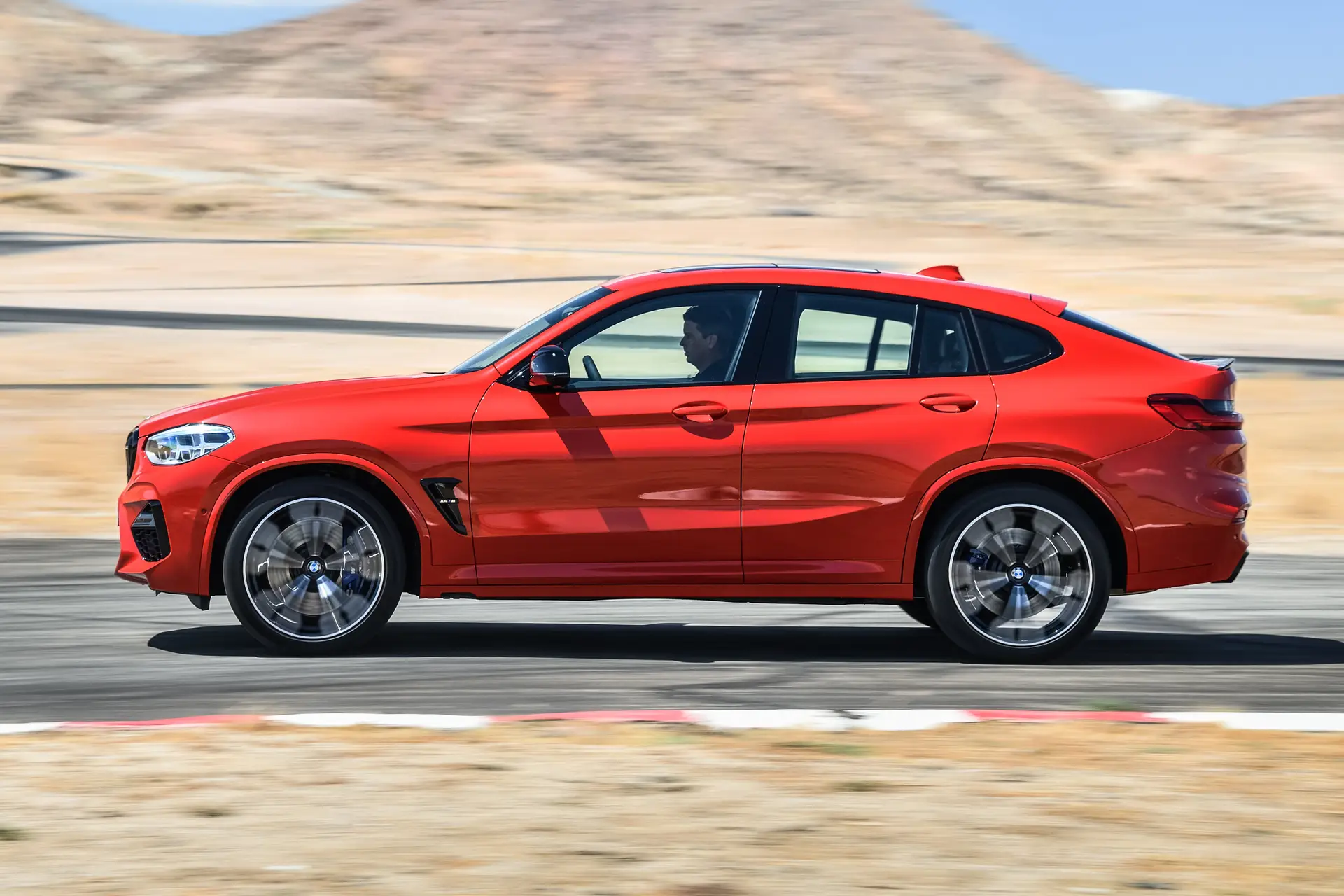 BMW X4 M Competition Review 2023 dynamic profile