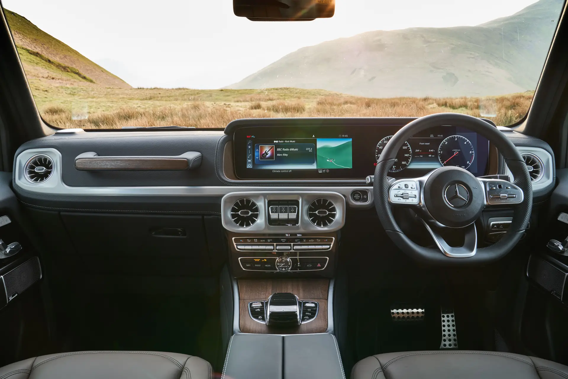 Mercedes-Benz G-Class Review 2023: front interior