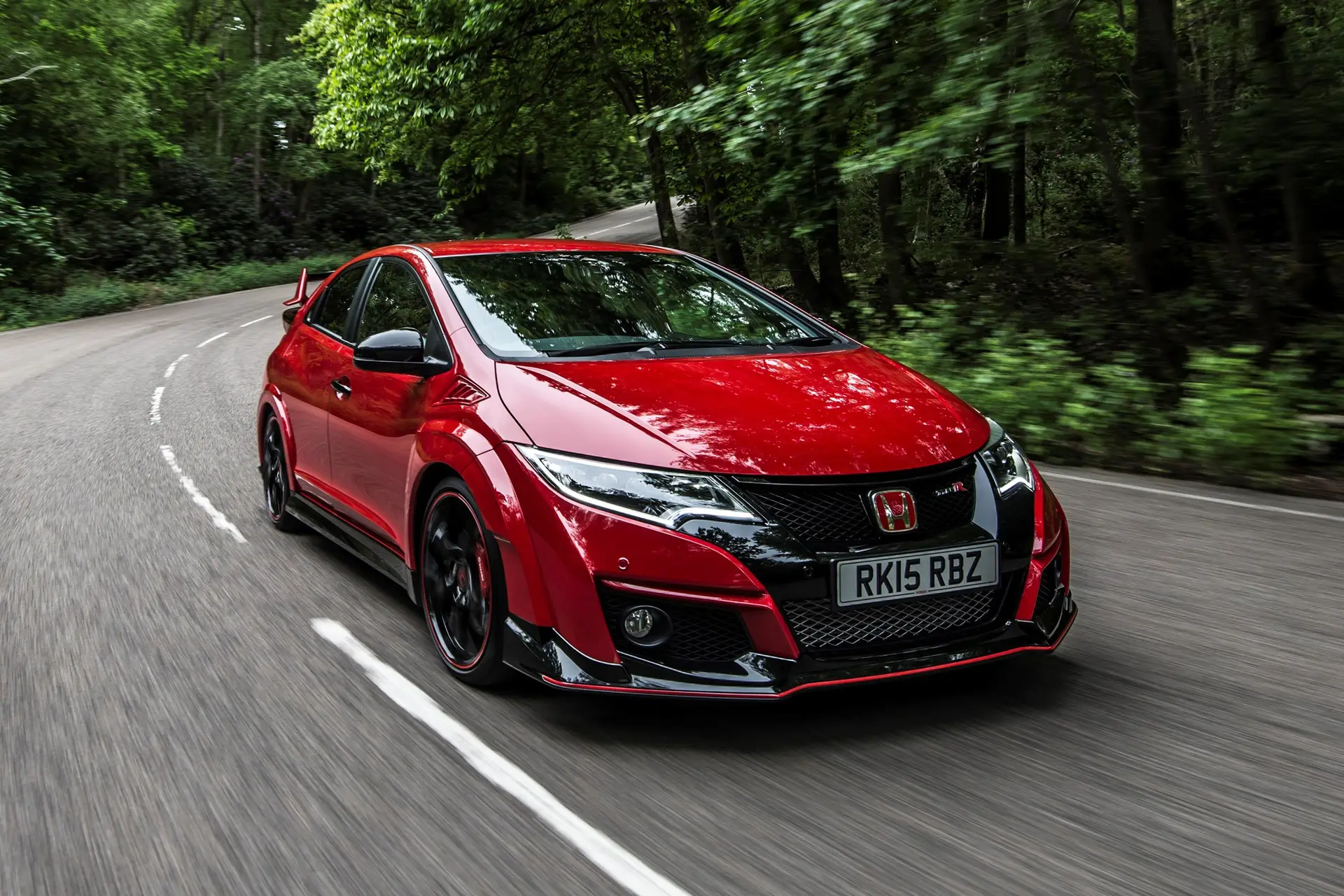 Honda Civic Type R (2015-2017) Review: exterior front three quarter photo of the Honda Civic Type R on the road