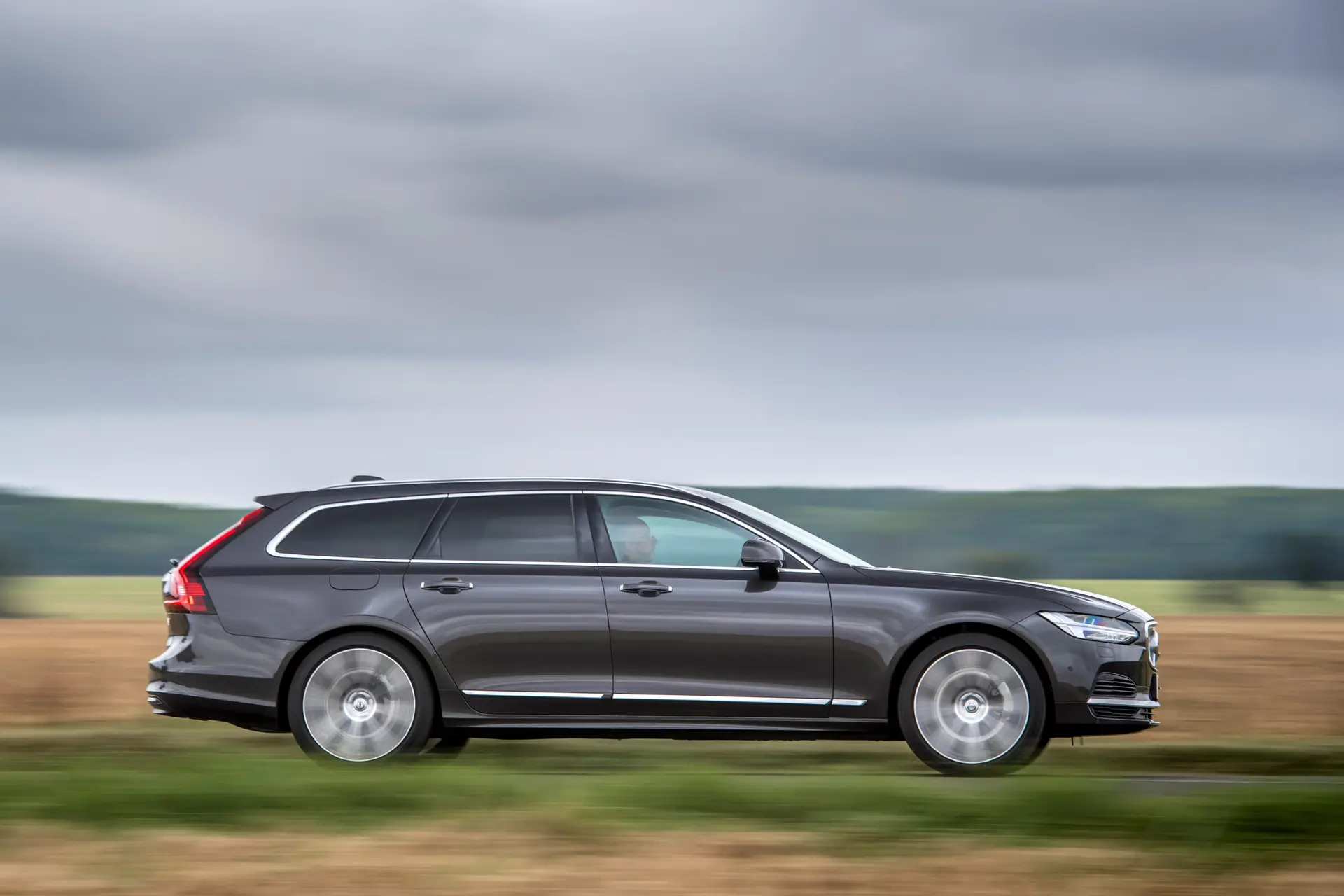 Volvo V90 Review 2023: exterior side photo of the Volvo V90 on the road