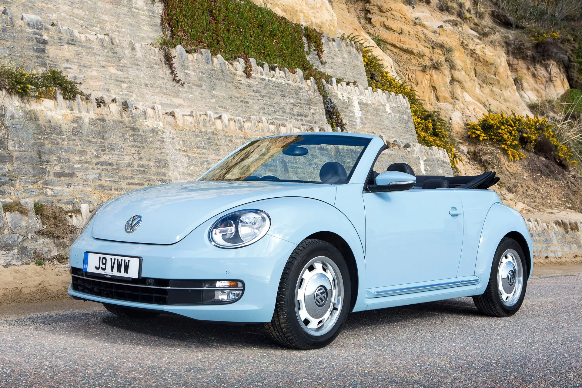 Volkswagen Beetle Cabriolet (2013-2019) Review: Front Side View