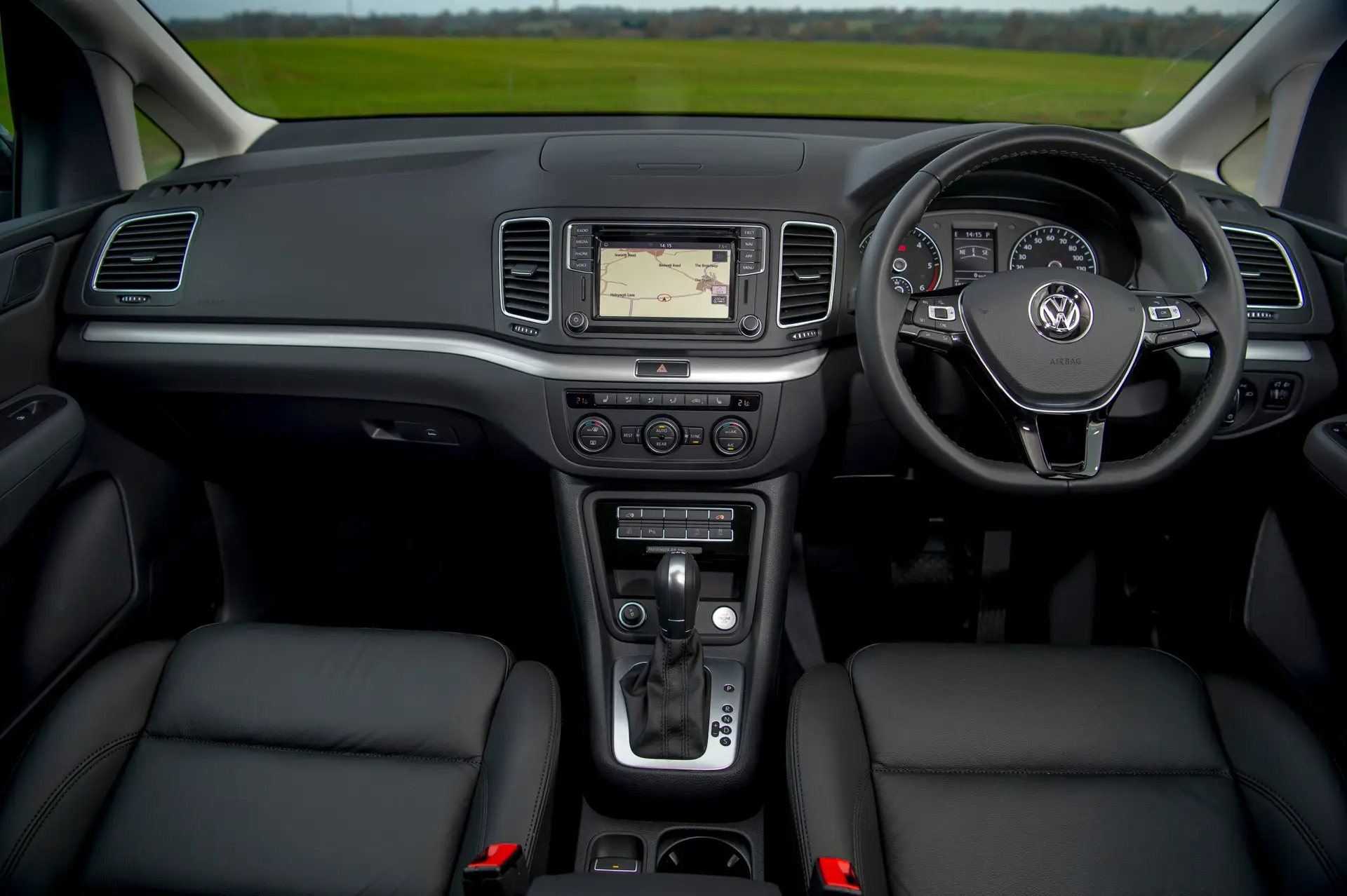 Volkswagen Sharan (2010-2021) Review: interior close up photo of the Volkswagen Sharan dashboard