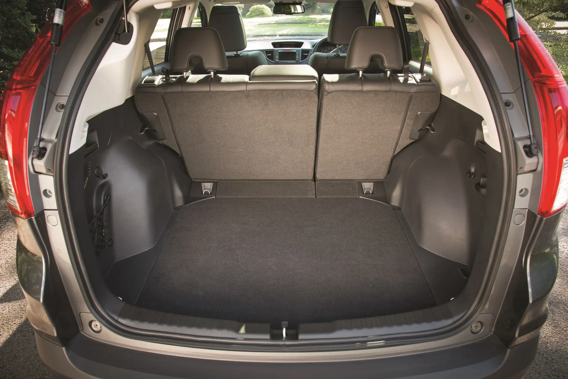 Honda CR-V (2012-2018) Review: interior close up photo of the Honda CR-V boot space