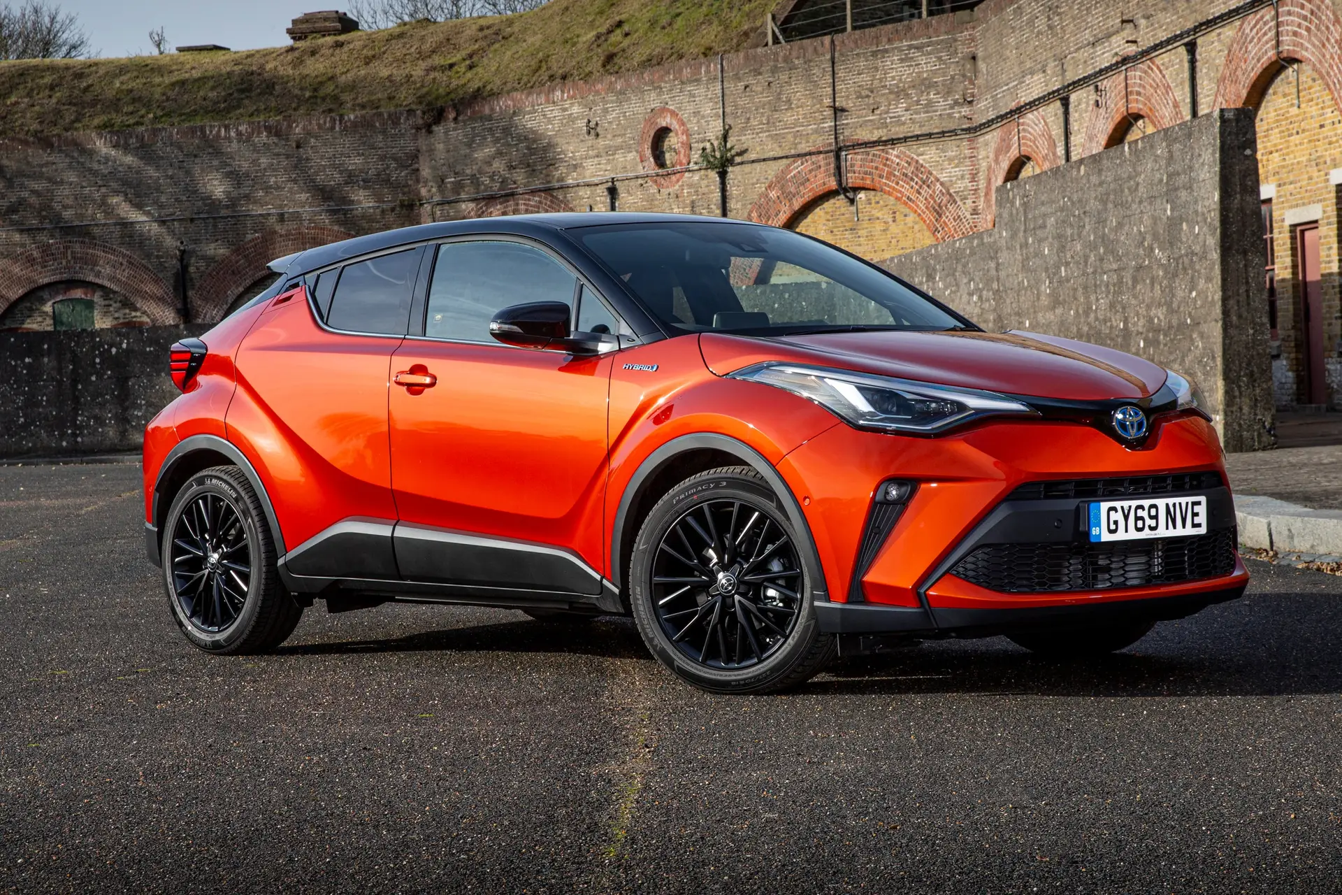 Toyota C-HR (2016-2022) Review Right Side View