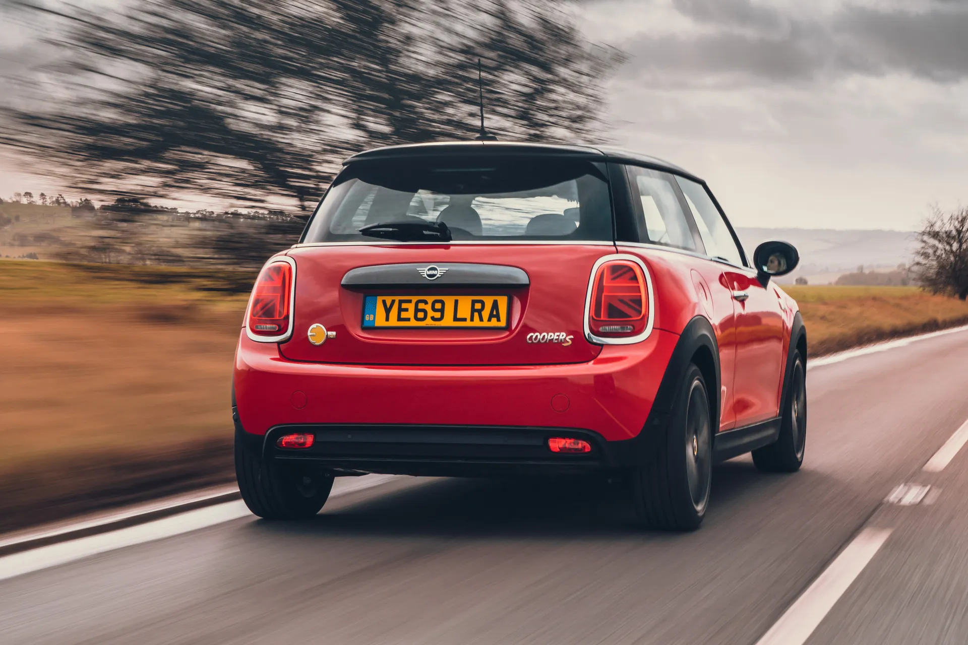 MINI Electric (2020-2024) Review backright exterior