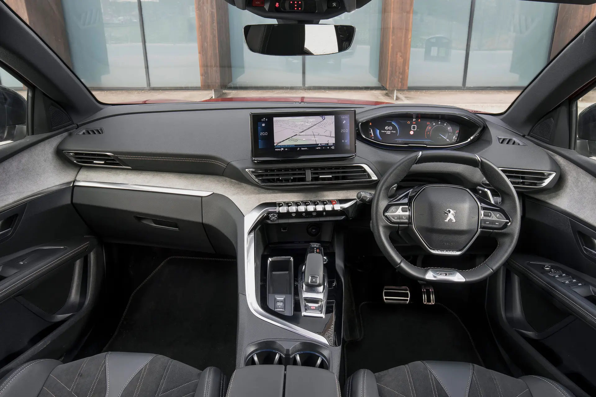 Peugeot 5008 Review 2023 interior 