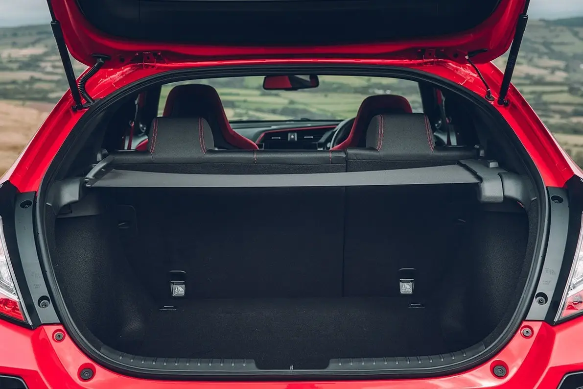 Honda Civic Type R (2017-2021) Review: interior close up photo of the Honda Civic Type R boot space