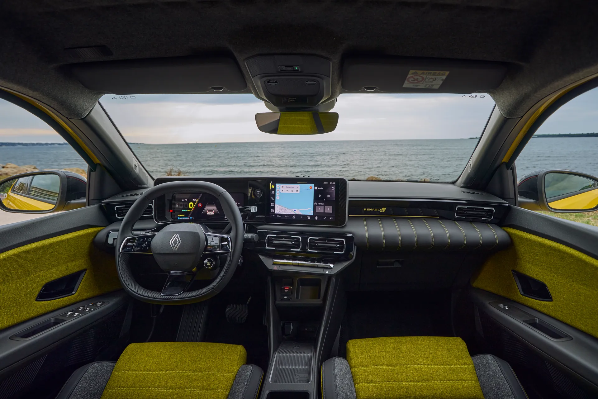 Renault 5 Review: interior and driving position