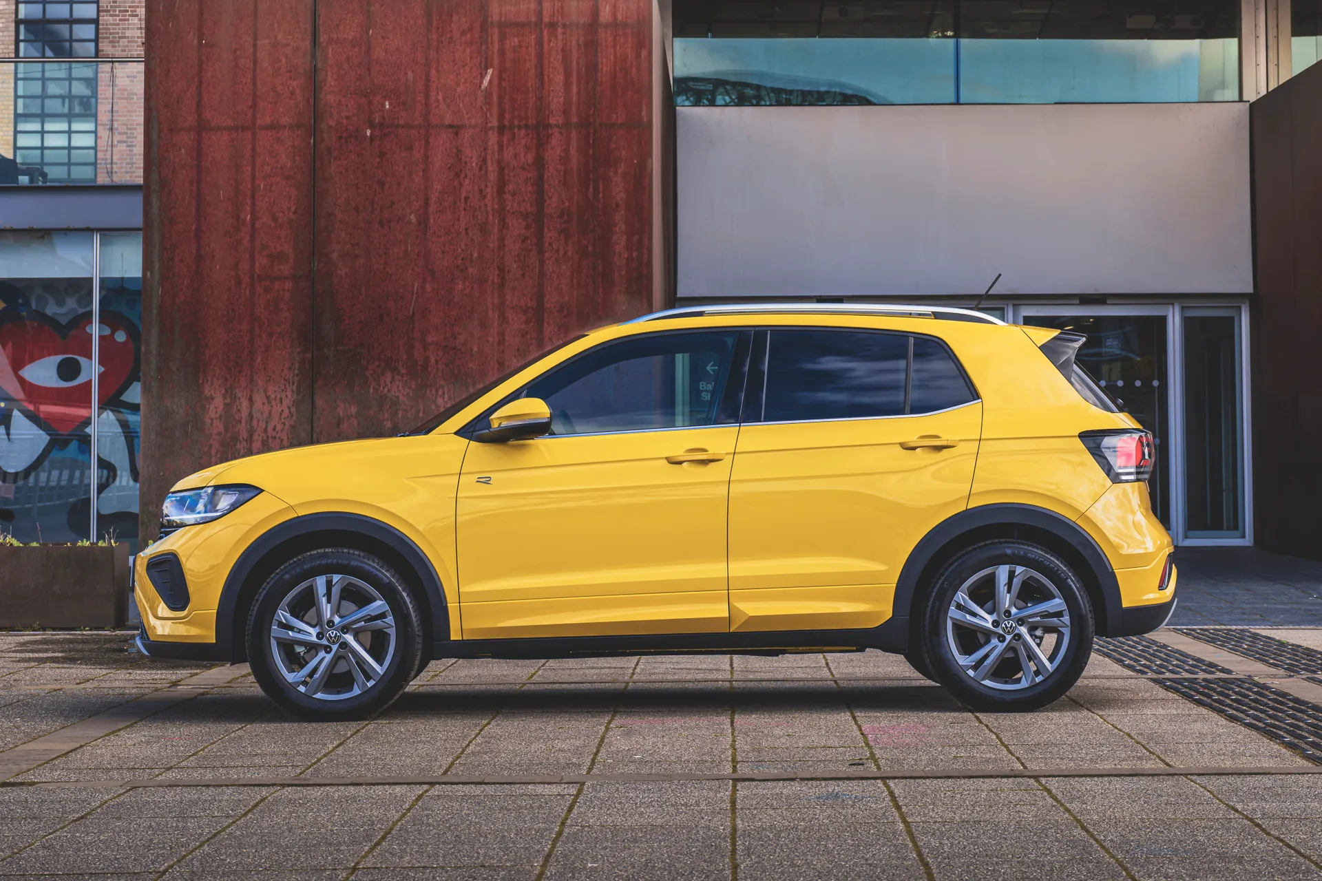 Volkswagen T-Cross Review 2024: side profile