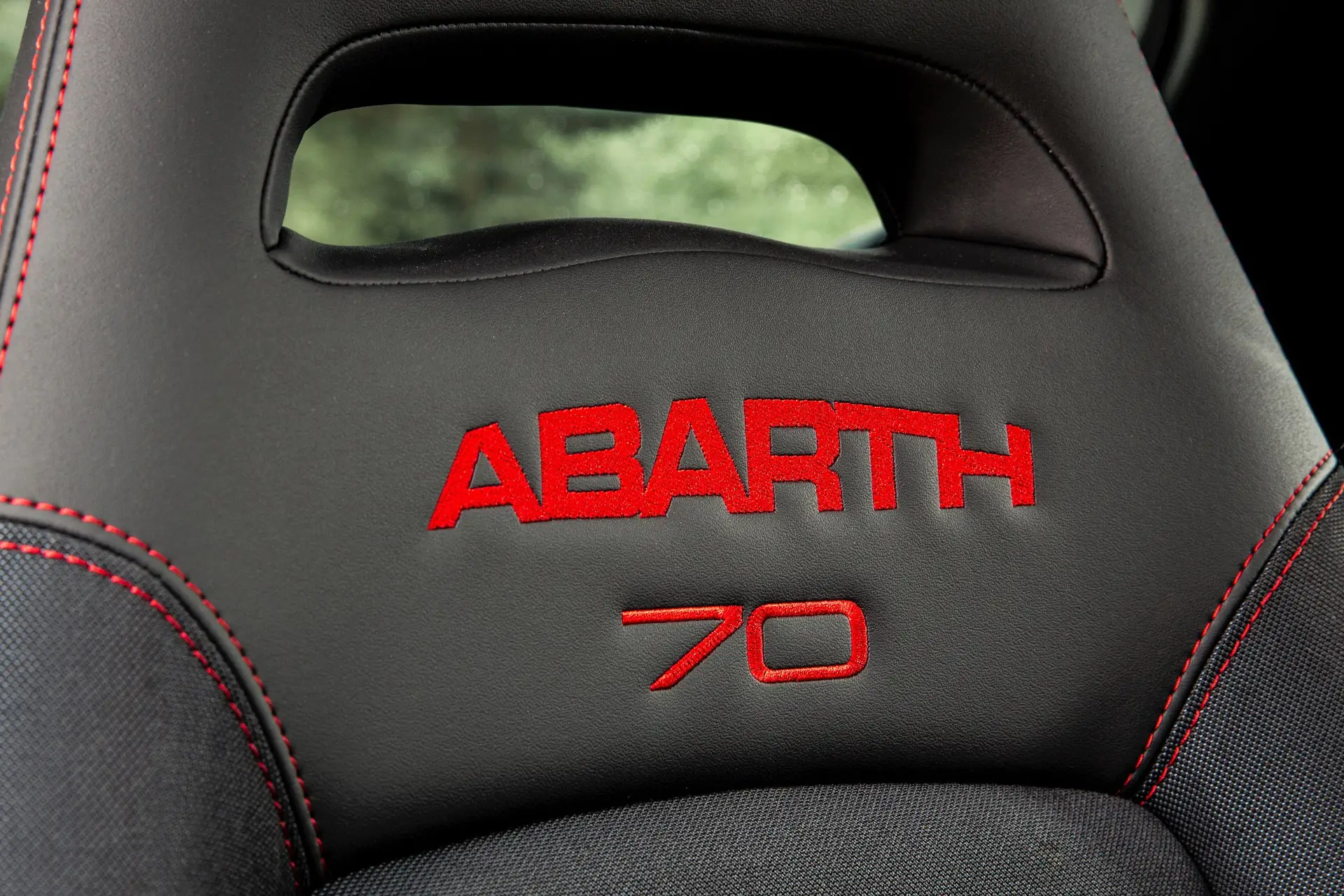 Abarth 595 Review 2023: Seat 