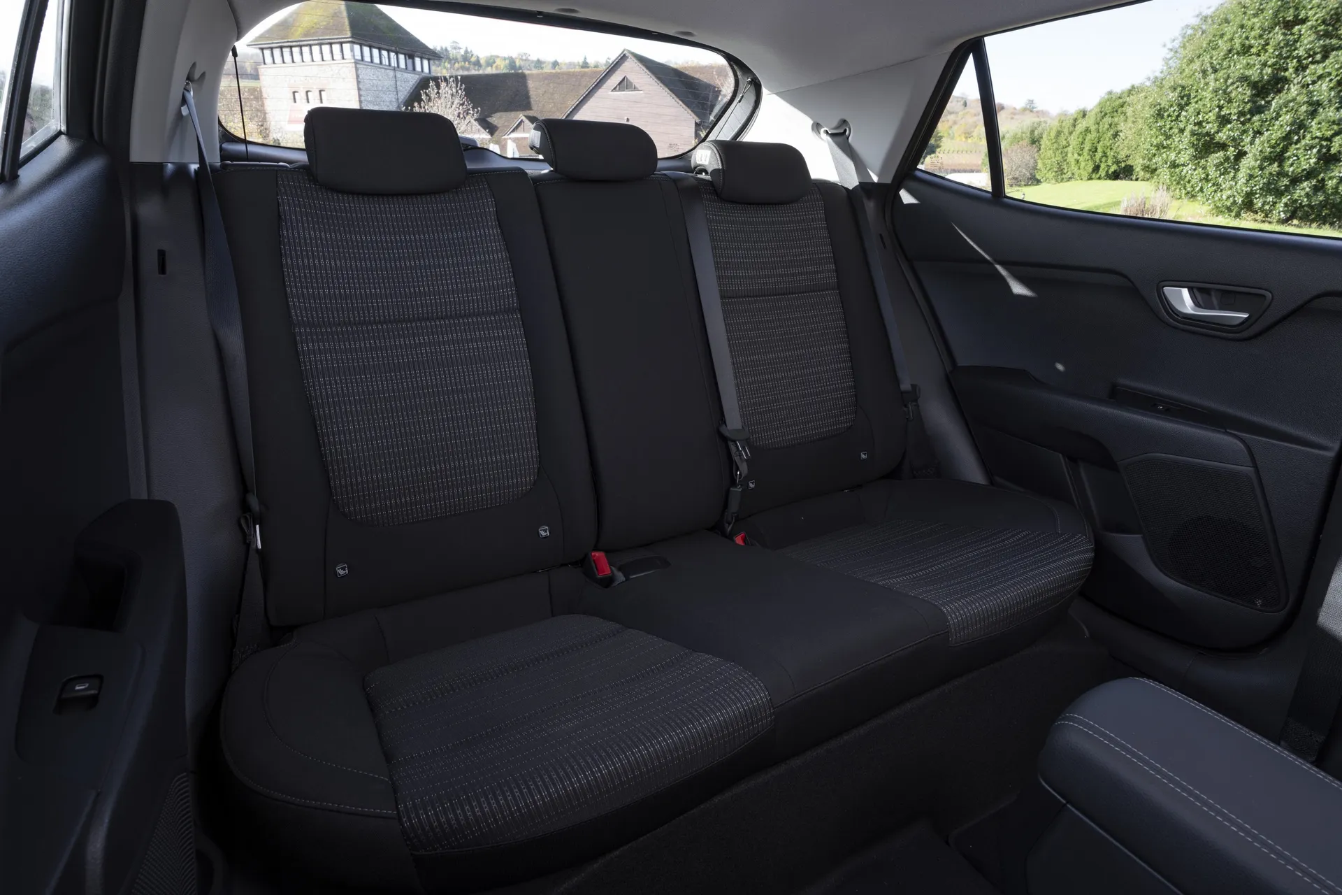Kia Stonic Review 2024: back seats and rear passenger space