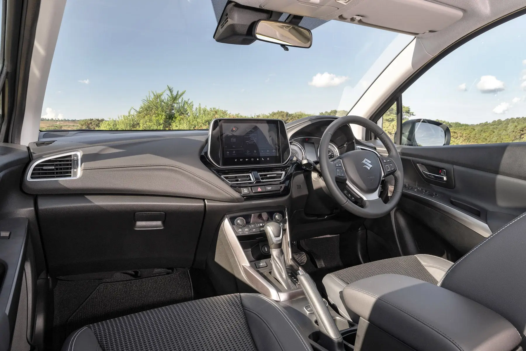 Suzuki S-Cross Review: interior dashboard