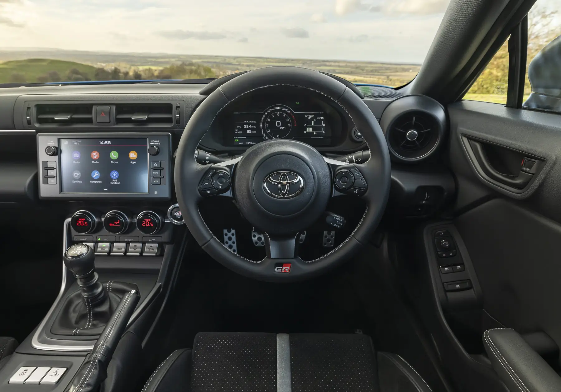 Toyota GR86 Review 2023: interior