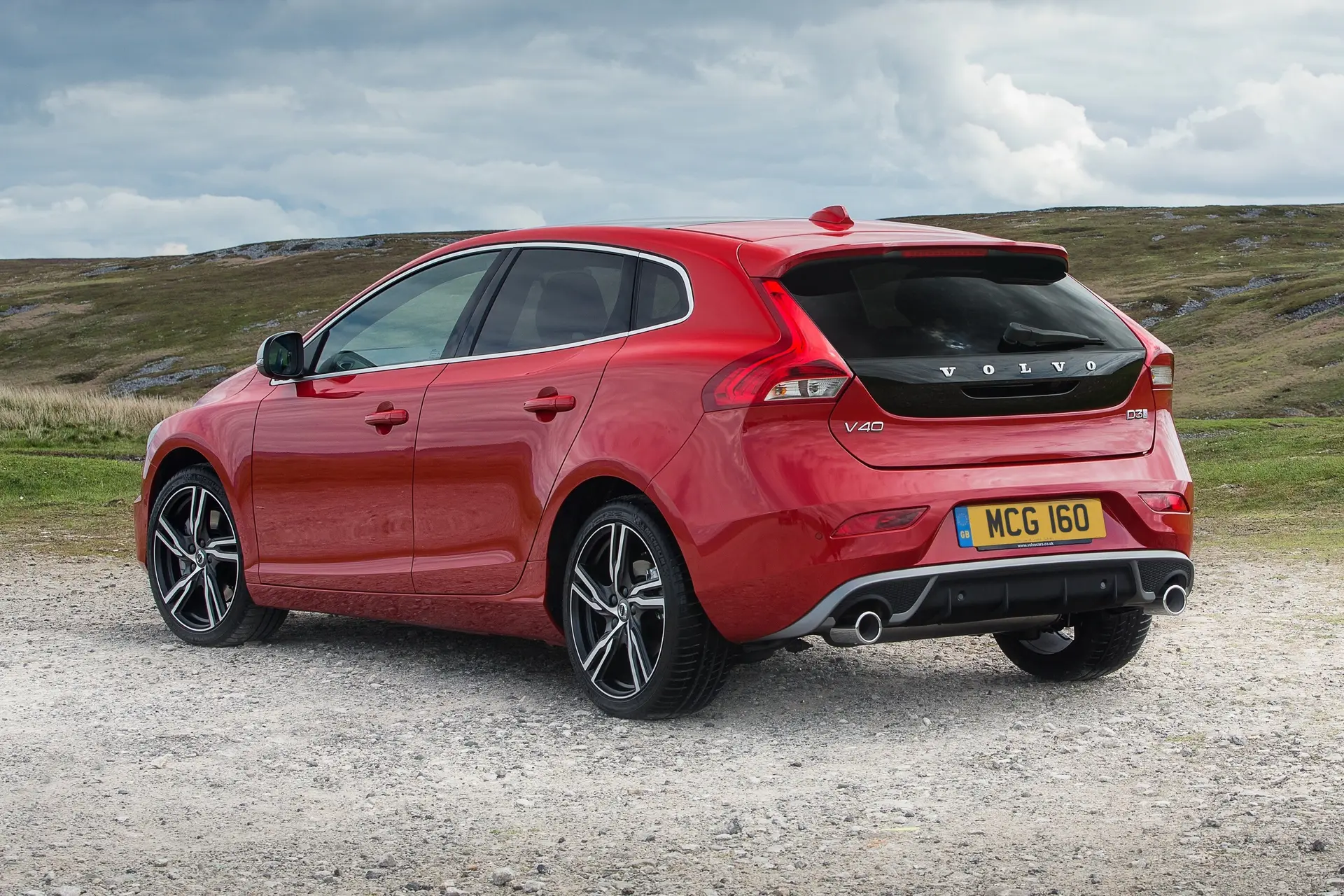 Volvo V40 Review 2023 Rear Side View
