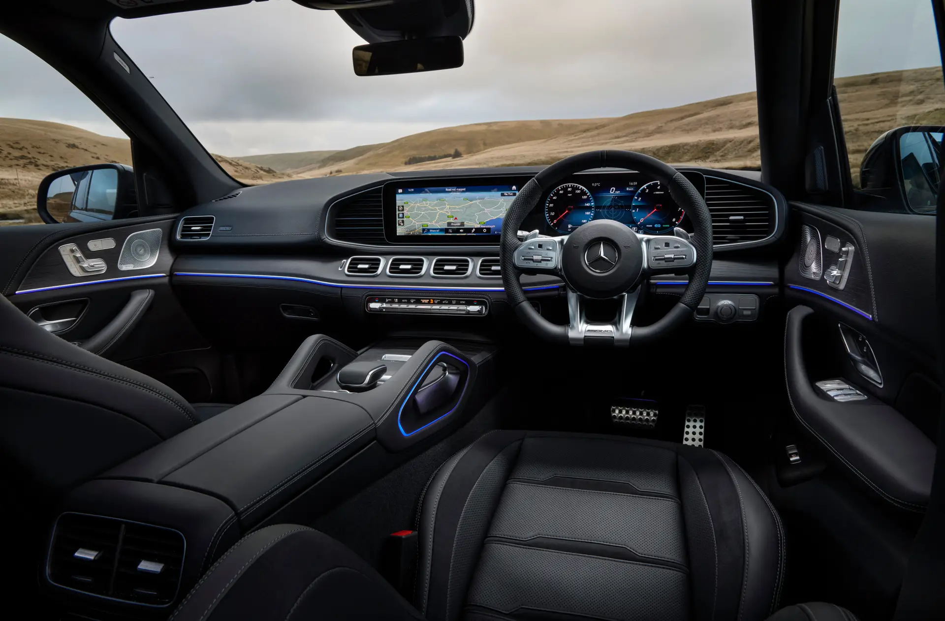 Mercedes GLE Review 2023 front interior