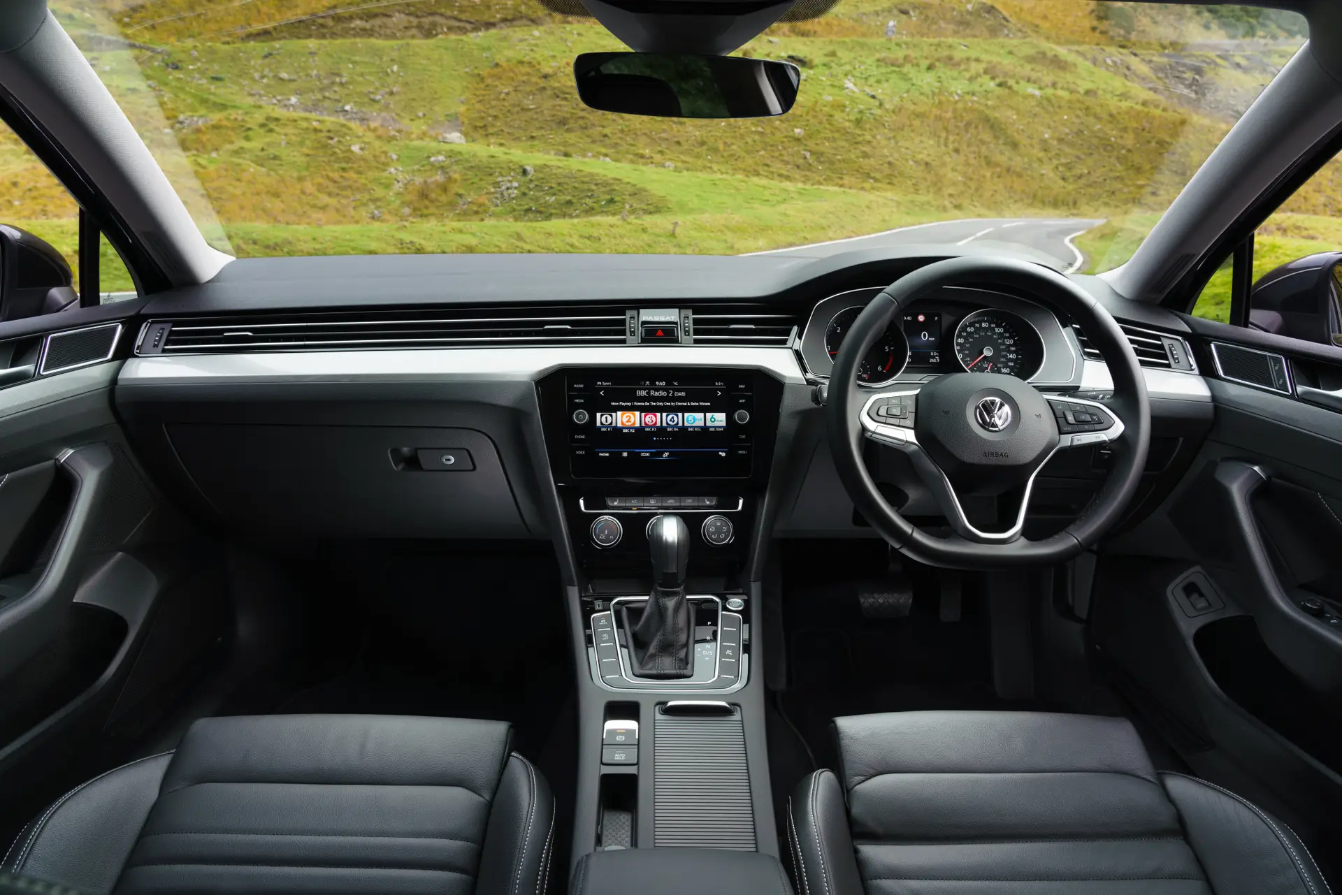 Volkswagen Passat Review 2023: Front Interior 