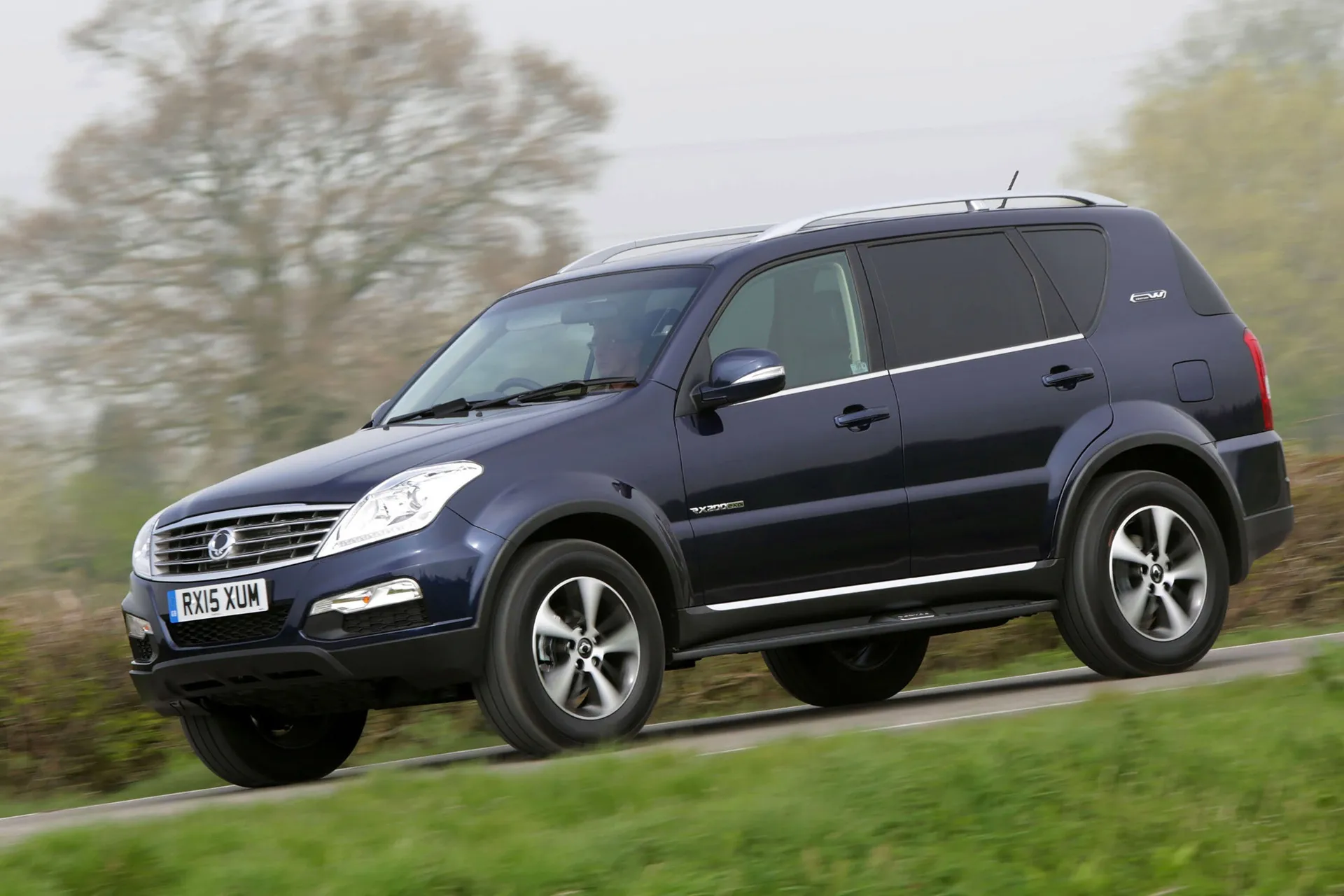SsangYong Rexton W driving