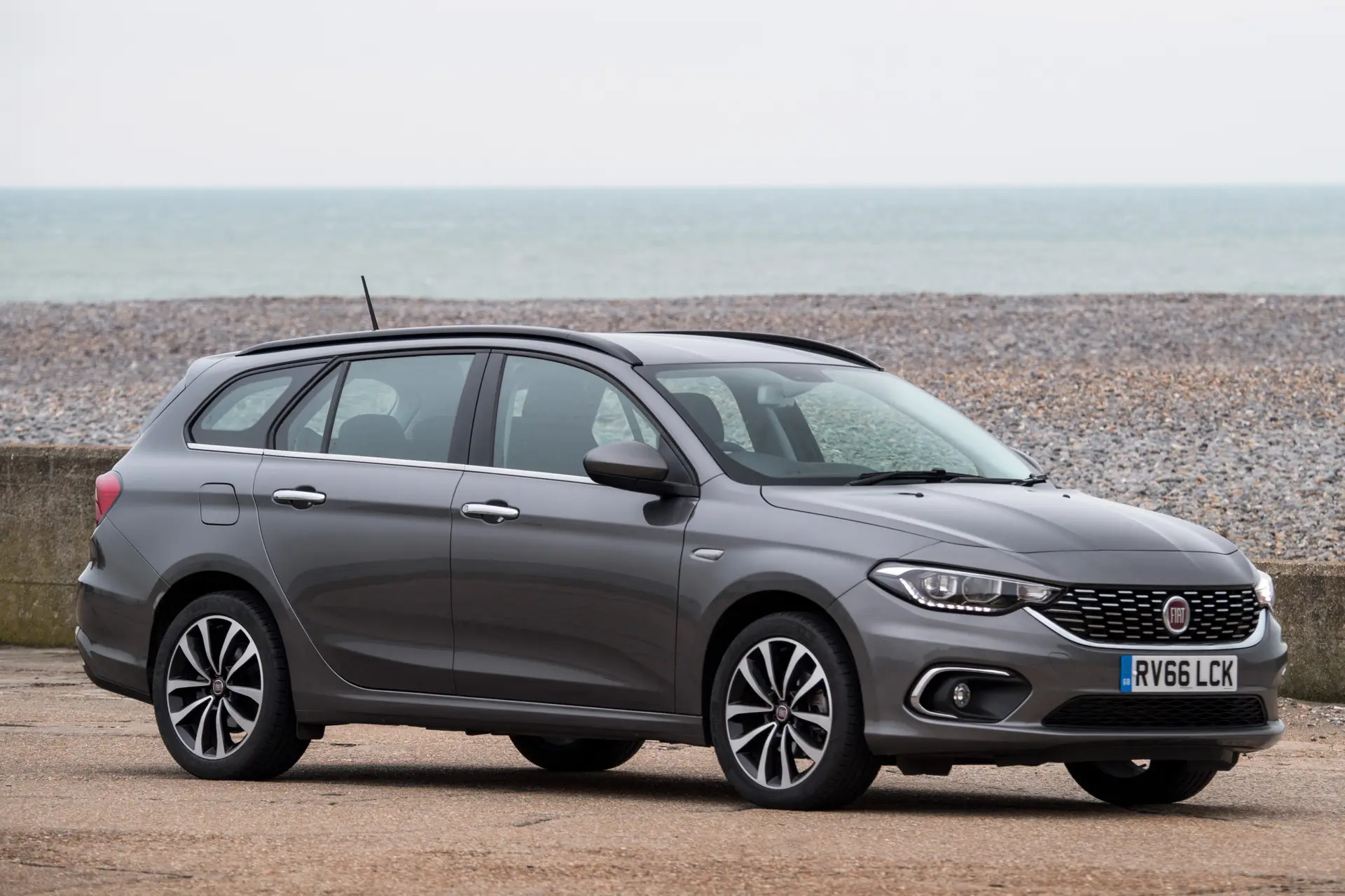 Fiat Tipo Station Wagon (2016-2021) Review: SW front