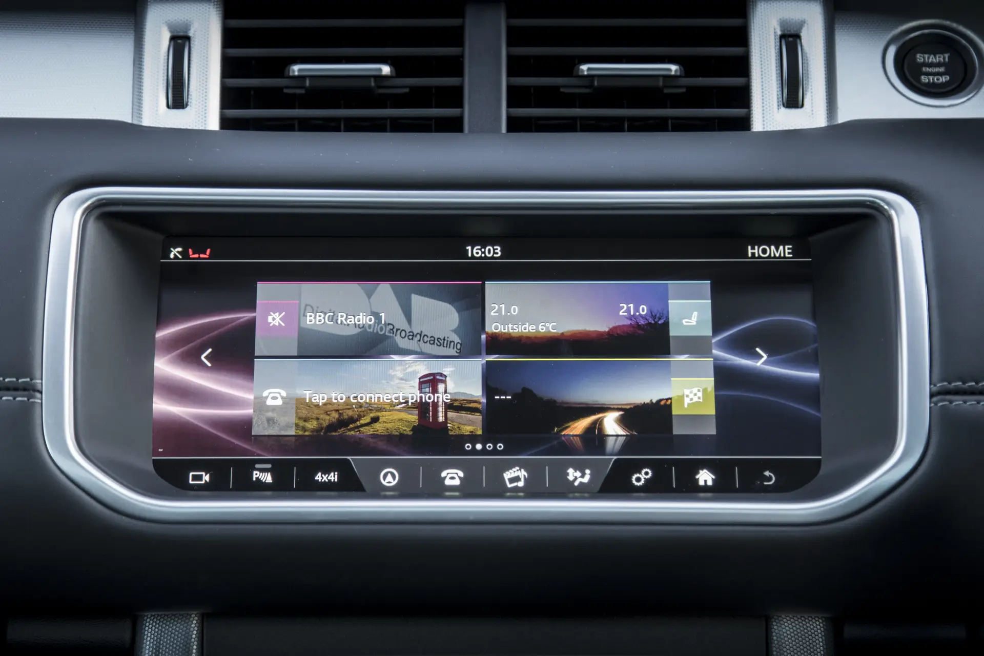 Range Rover Evoque (2011-2019) Review: interior close up photo of the Range Rover Evoque infotainment